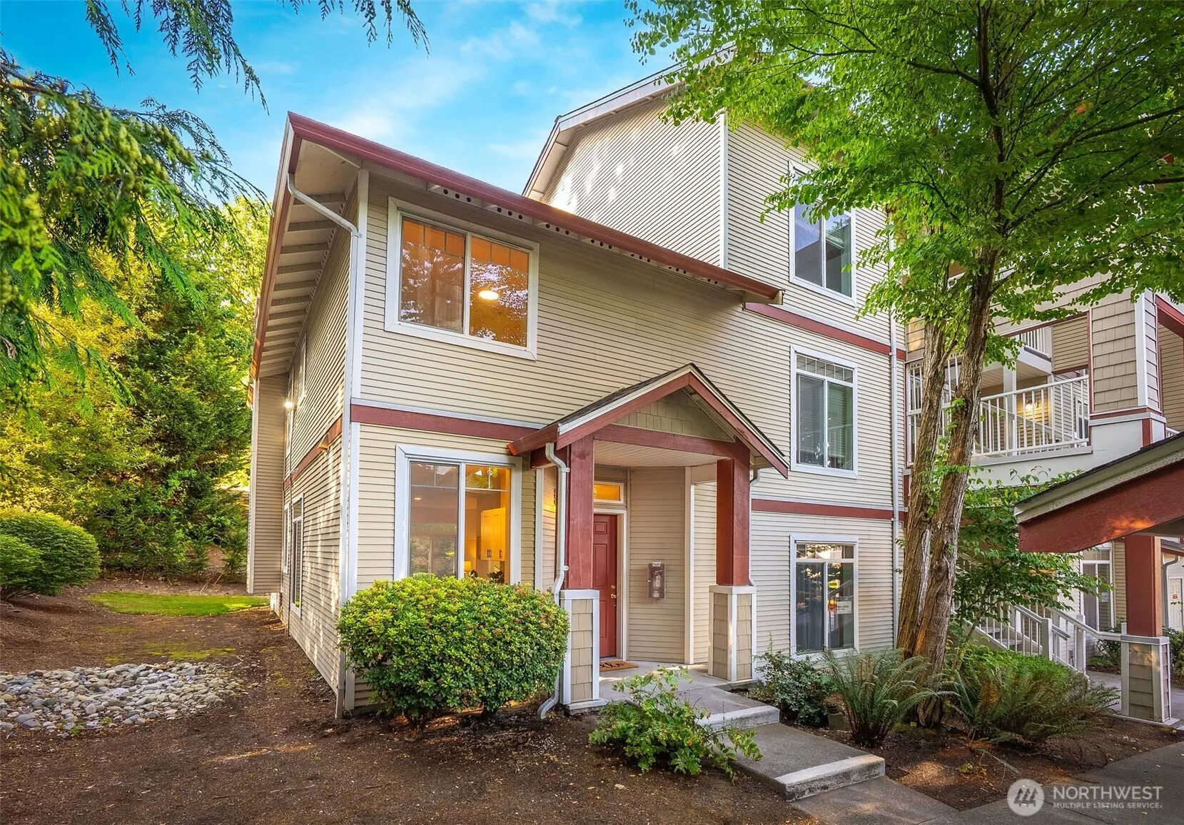 14816 29th Avenue W #B101, Lynnwood, WA 98087