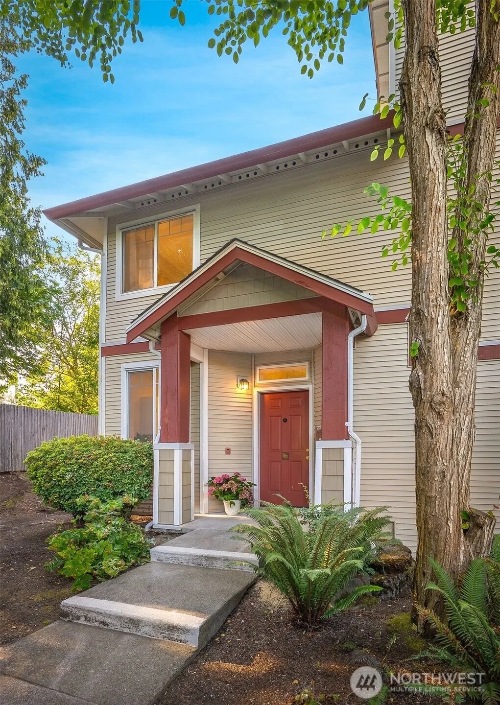 14816 29th Avenue W #B101, Lynnwood, WA 98087