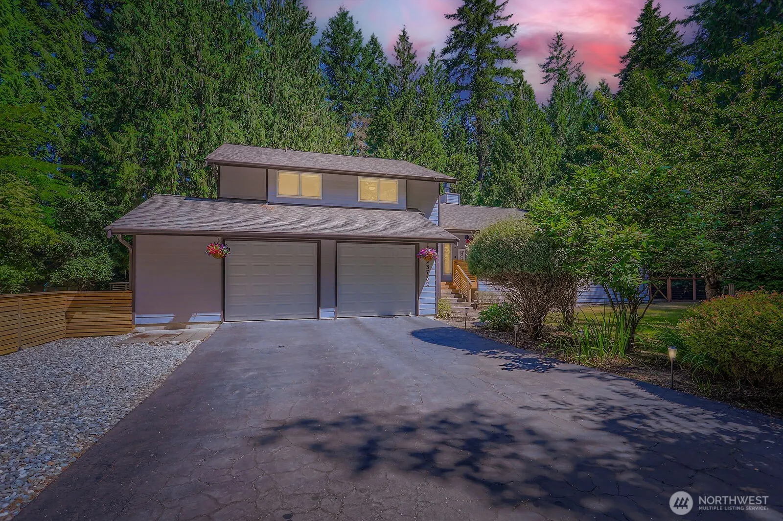 23732 NE 63rd Place , Redmond, WA 98053