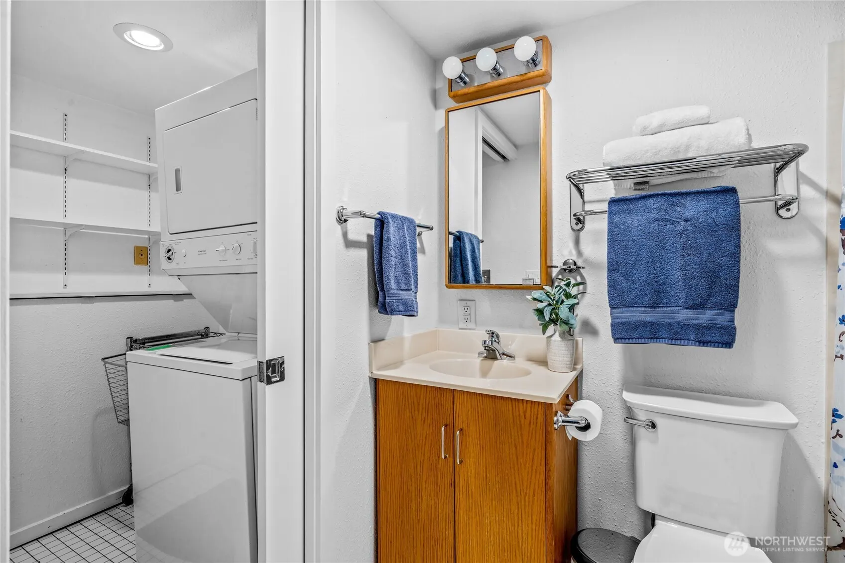 3527 E Spruce Street , Seattle, WA 98122