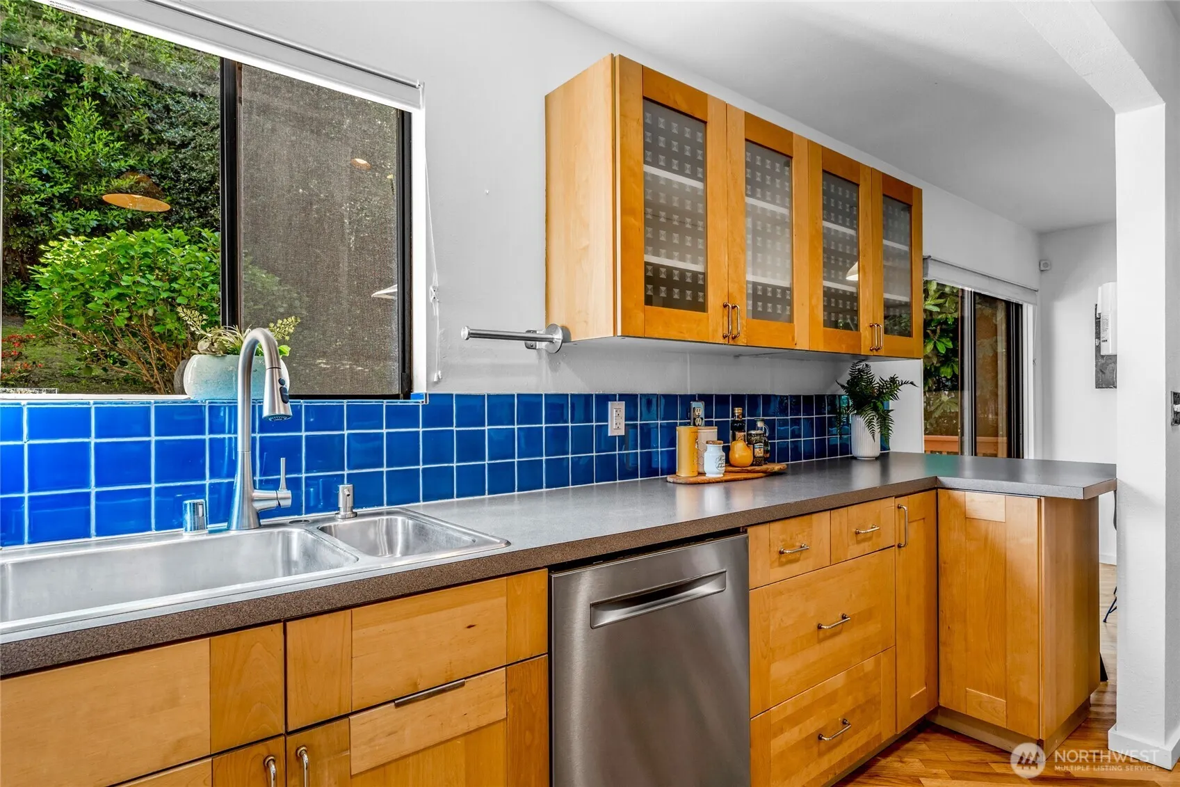 3527 E Spruce Street , Seattle, WA 98122