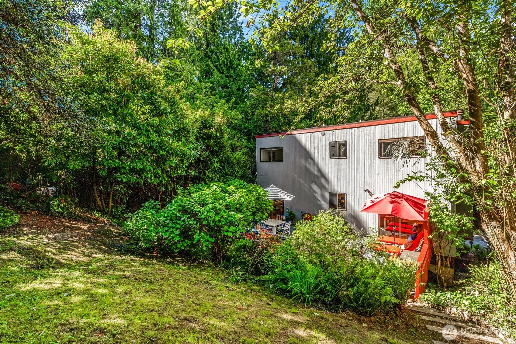 3527 E Spruce Street , Seattle, WA 98122
