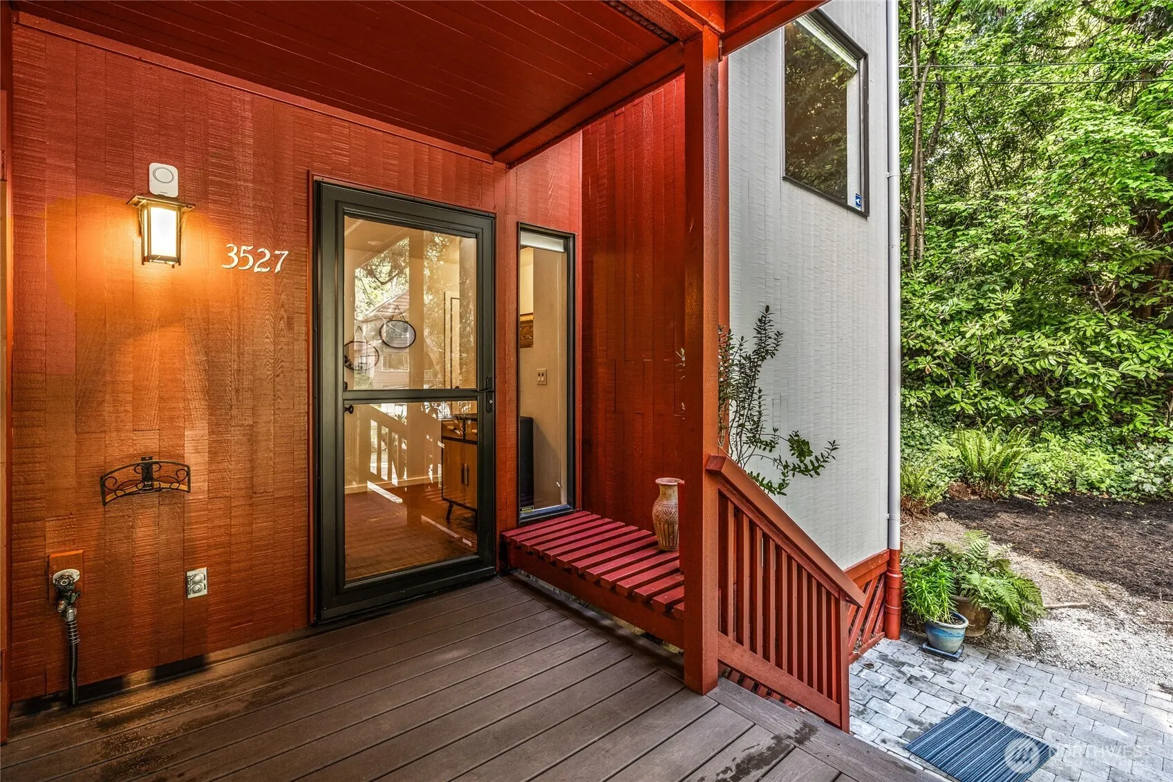 3527 E Spruce Street , Seattle, WA 98122