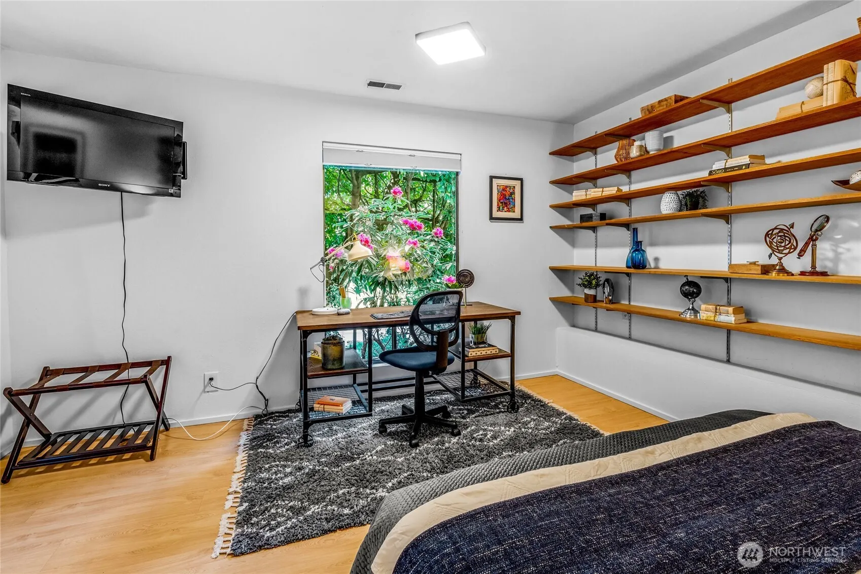 3527 E Spruce Street , Seattle, WA 98122