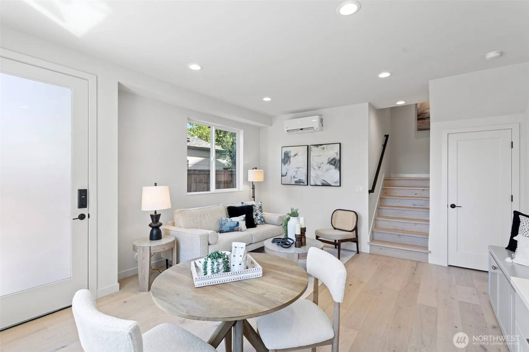 3812 31st Avenue W #B, Seattle, WA 98199