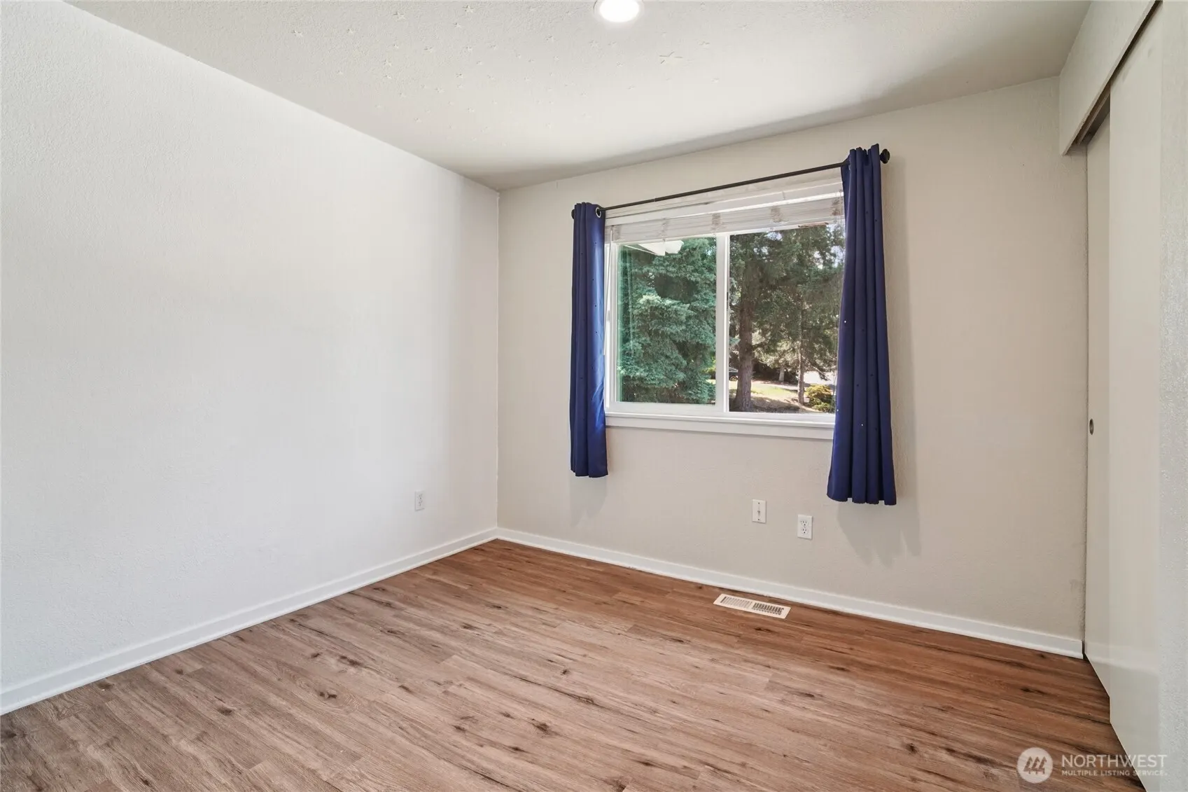 14602 SE 274th Street , Kent, WA 98042