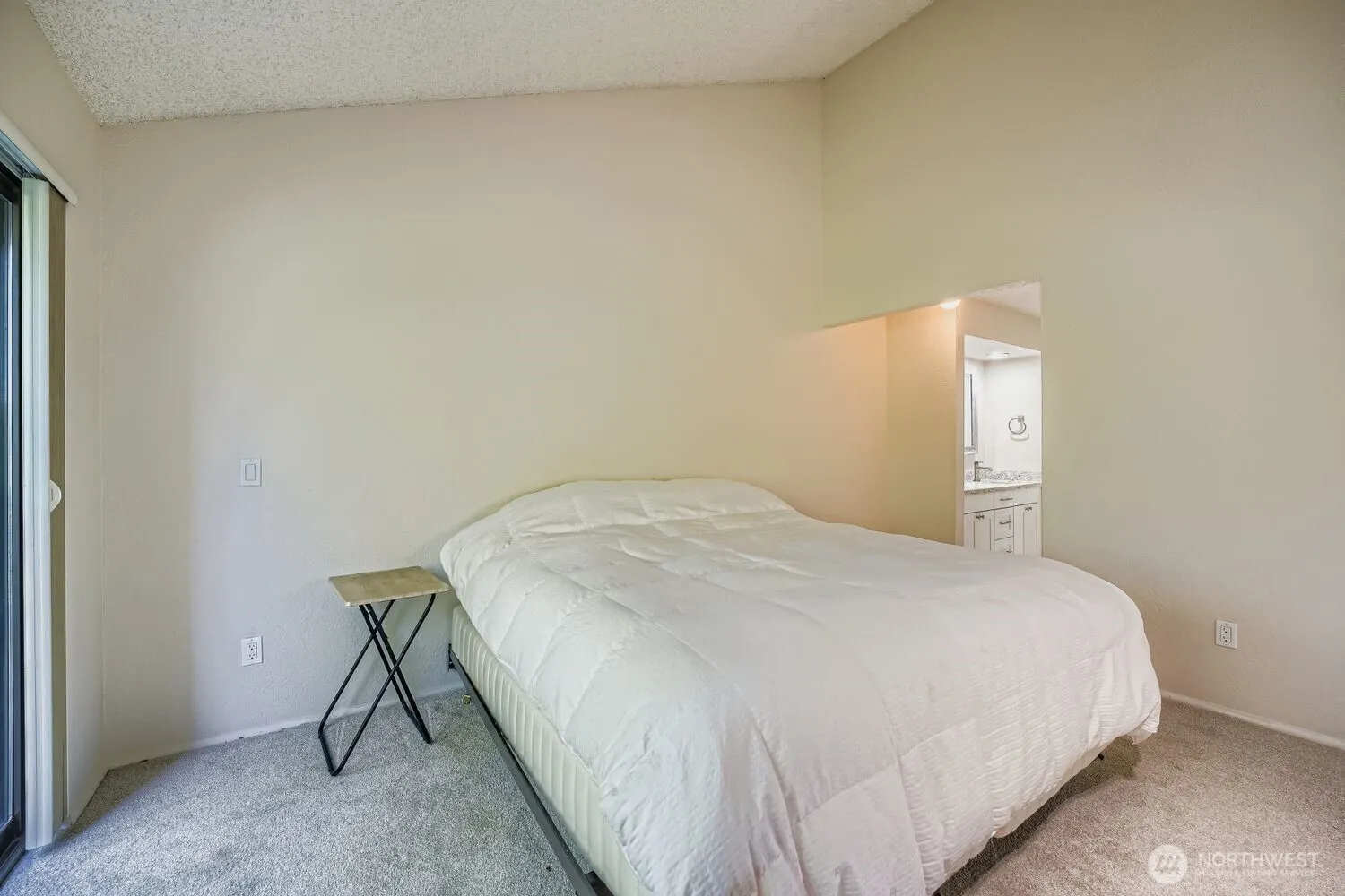 6 Lake Bellevue Drive #211, Bellevue, WA 98005