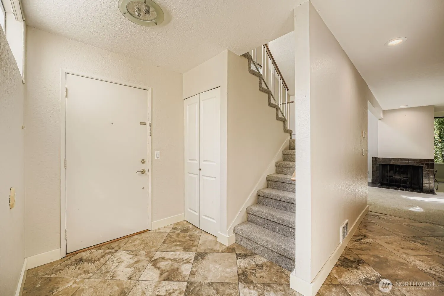6 Lake Bellevue Drive #211, Bellevue, WA 98005