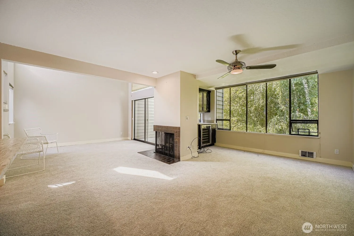 6 Lake Bellevue Drive #211, Bellevue, WA 98005