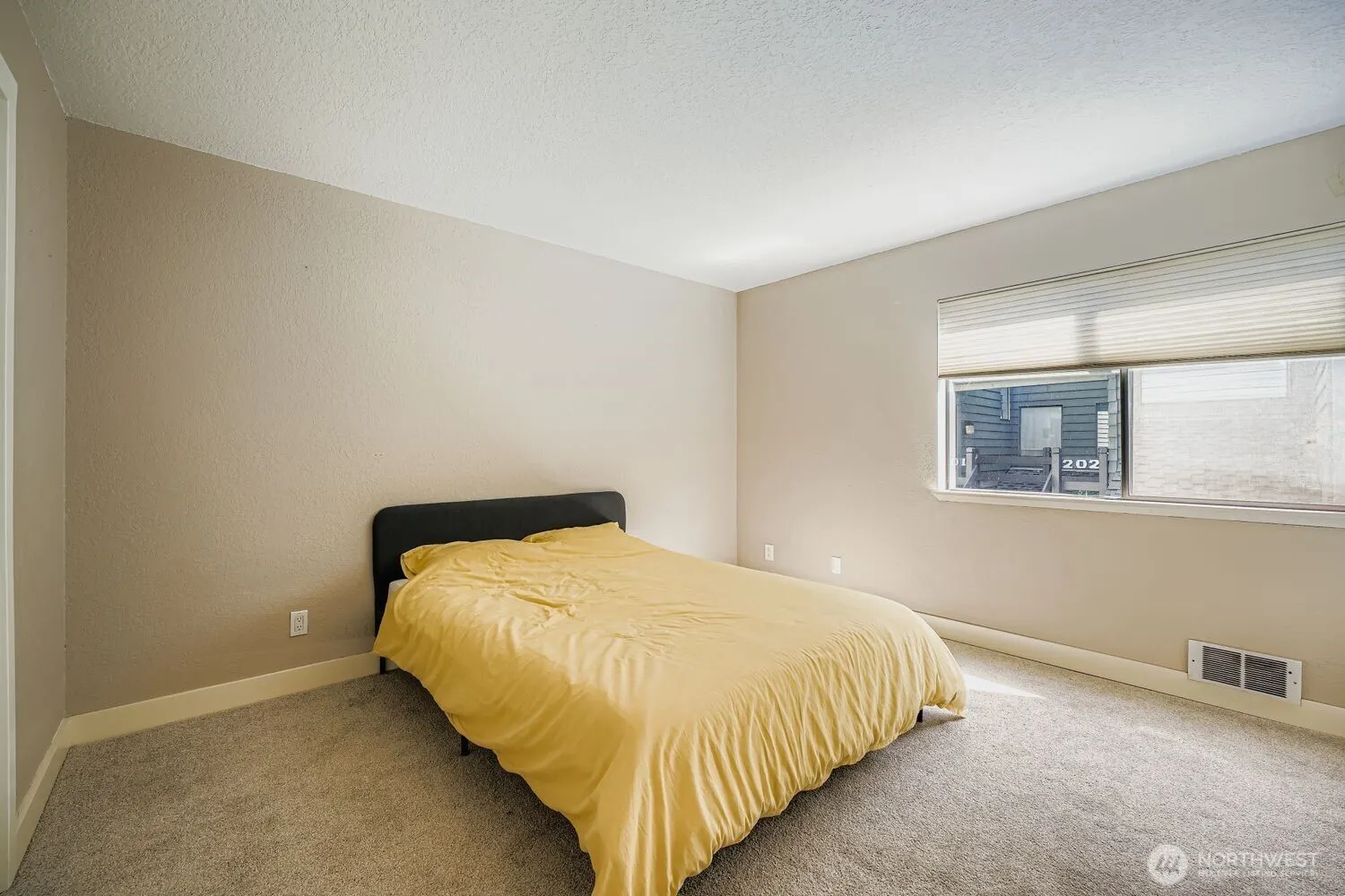6 Lake Bellevue Drive #211, Bellevue, WA 98005