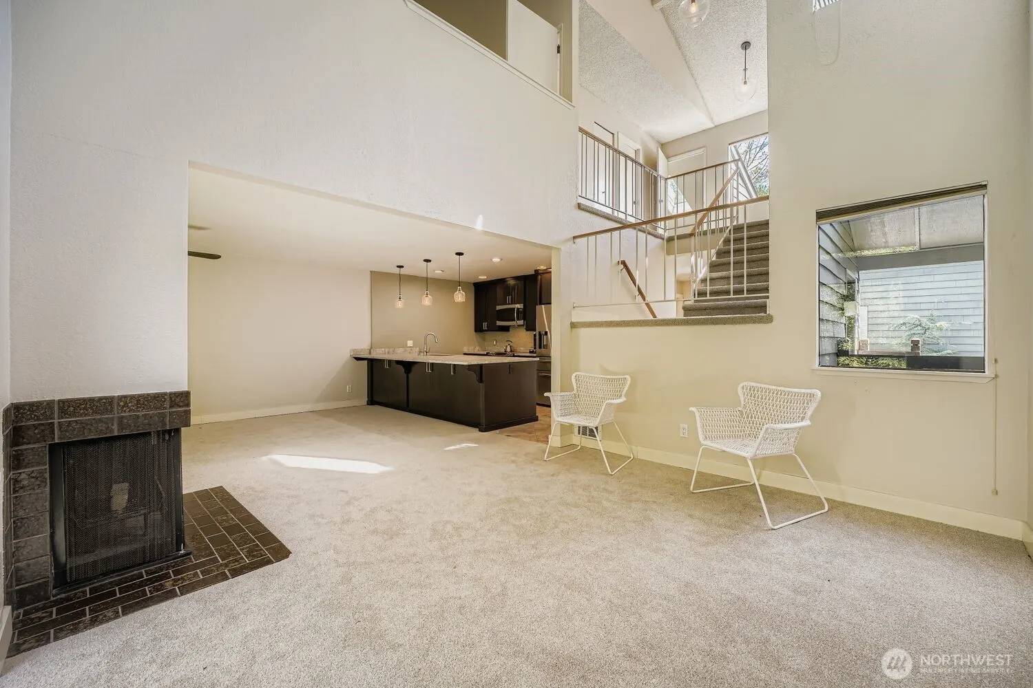 6 Lake Bellevue Drive #211, Bellevue, WA 98005