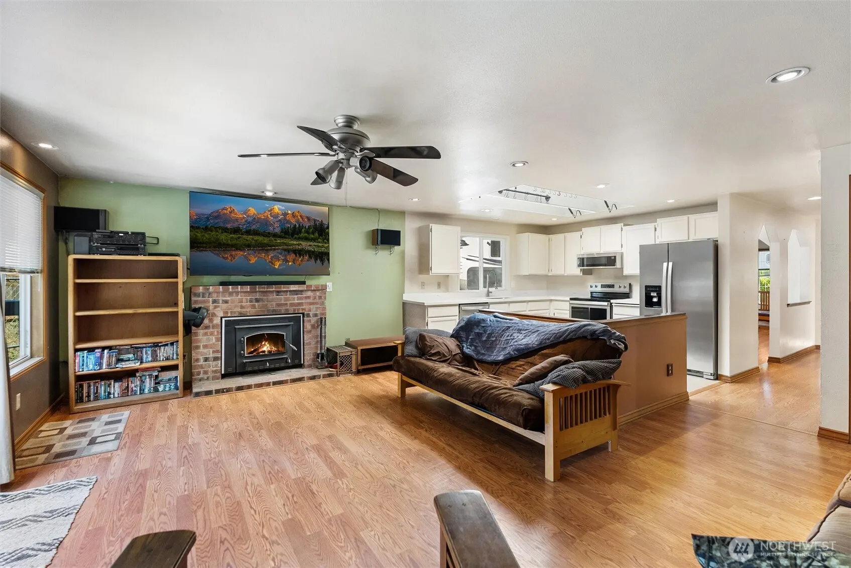4630 143rd Place SW, Lynnwood, WA 98087