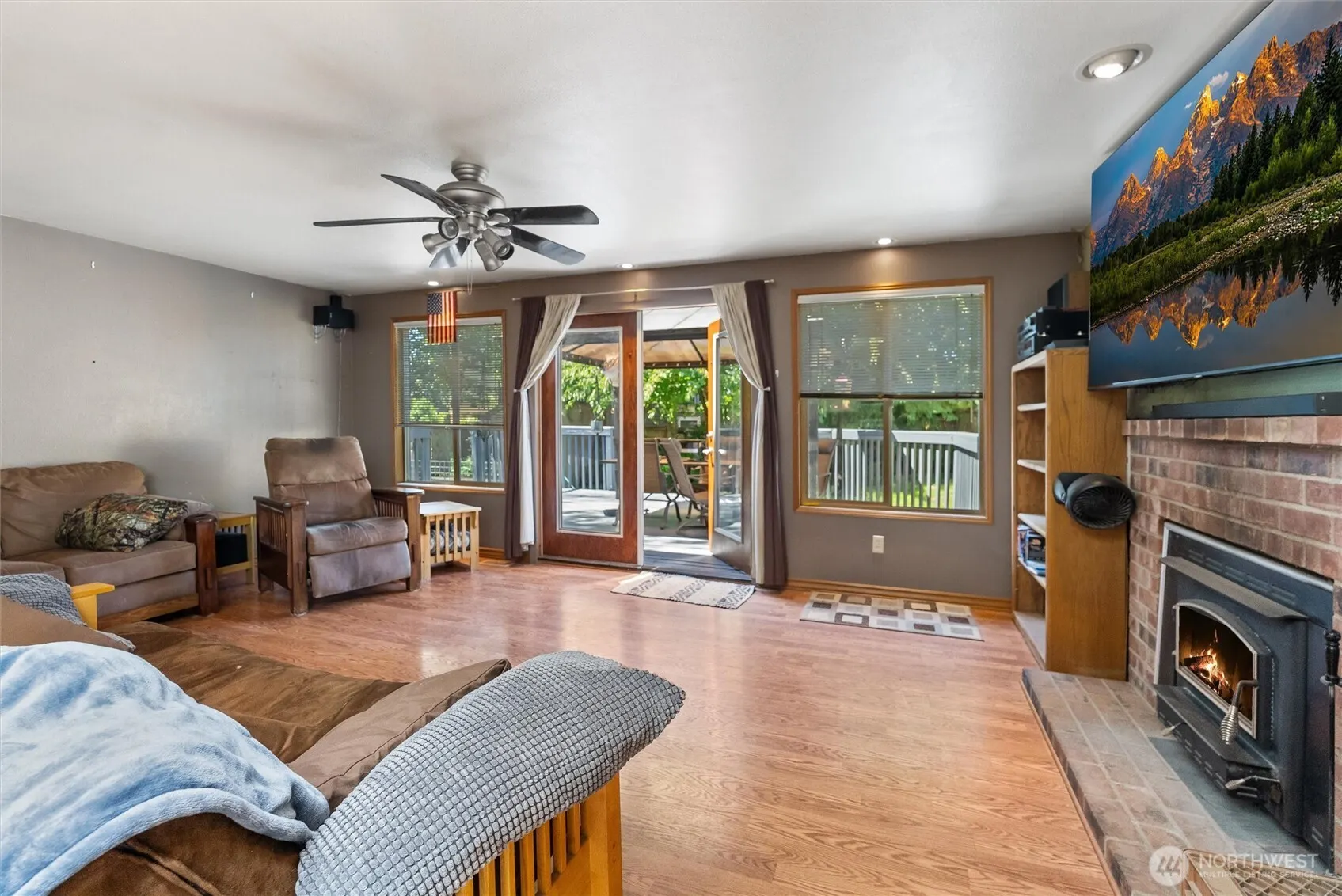 4630 143rd Place SW, Lynnwood, WA 98087
