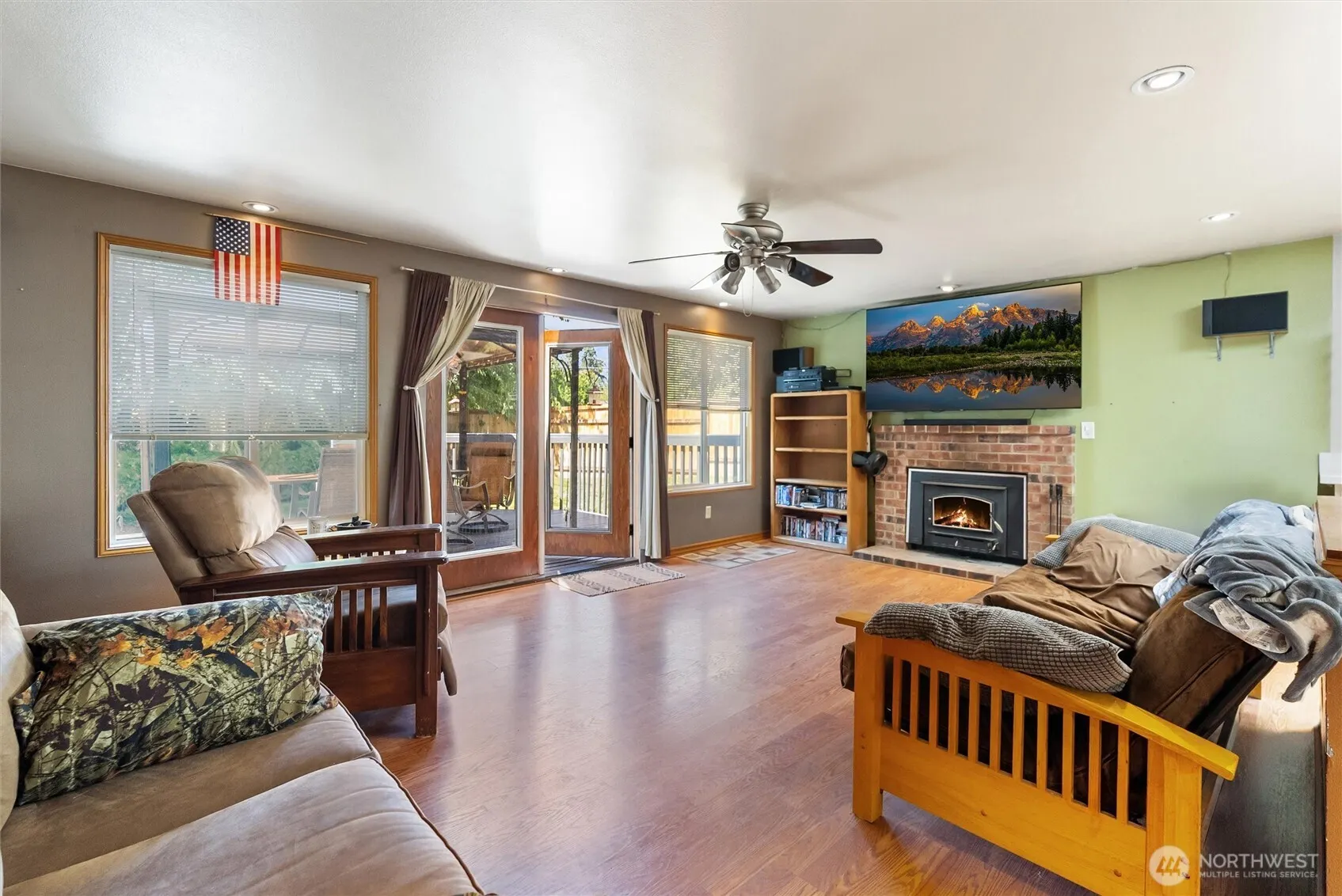 4630 143rd Place SW, Lynnwood, WA 98087