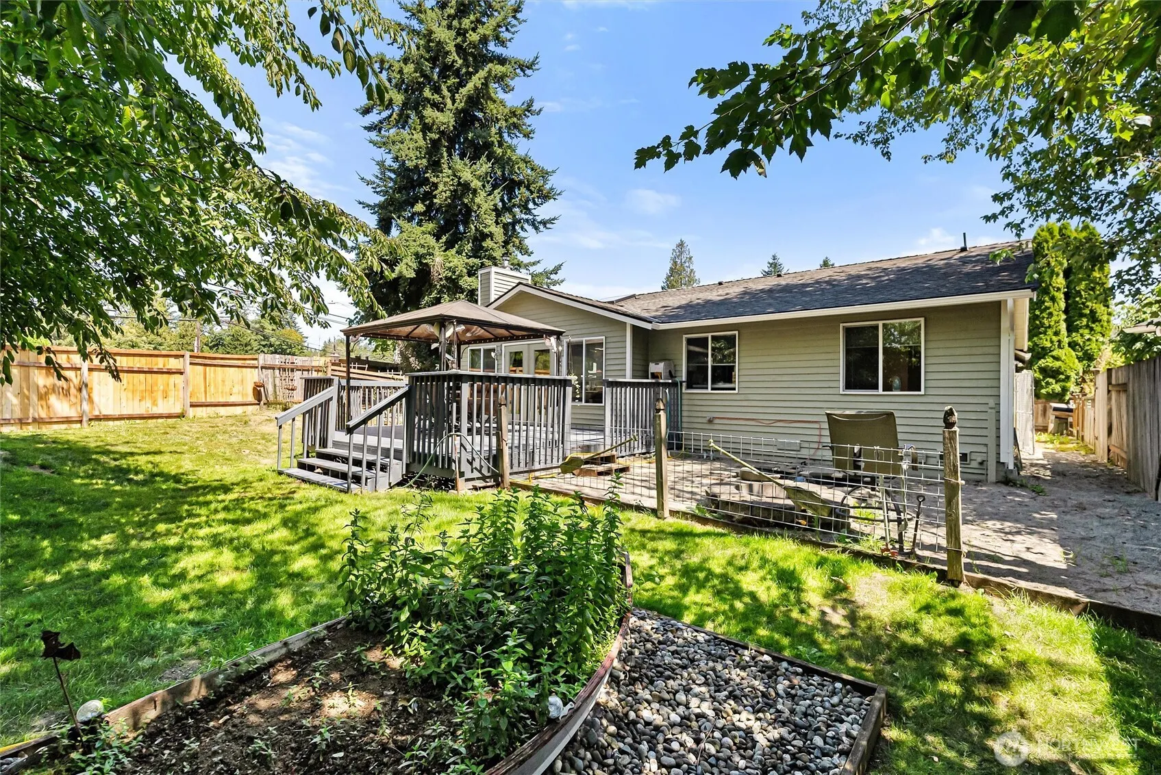 4630 143rd Place SW, Lynnwood, WA 98087