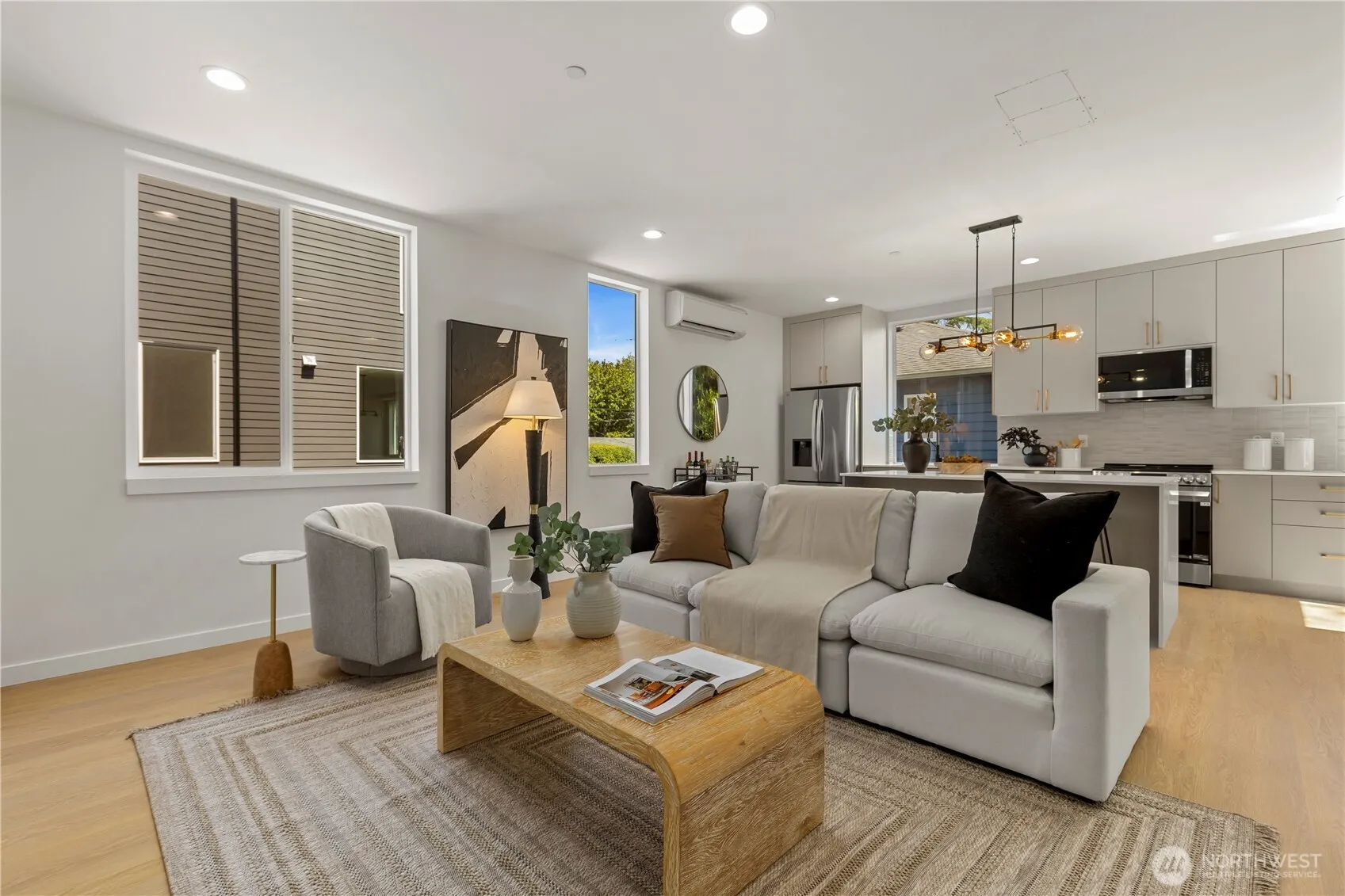 1913 B N 120th Street , Seattle, WA 98133