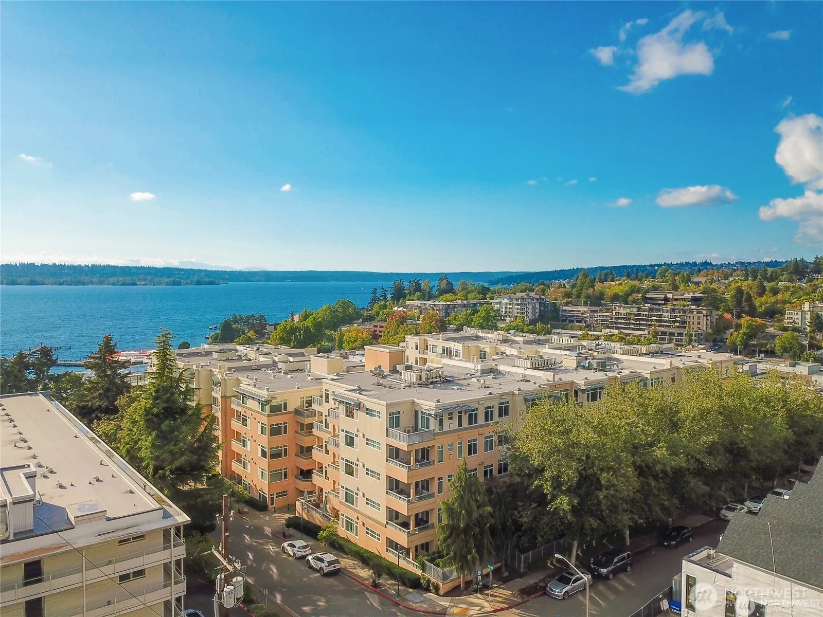 109 2nd Street S #423, Kirkland, WA 98033