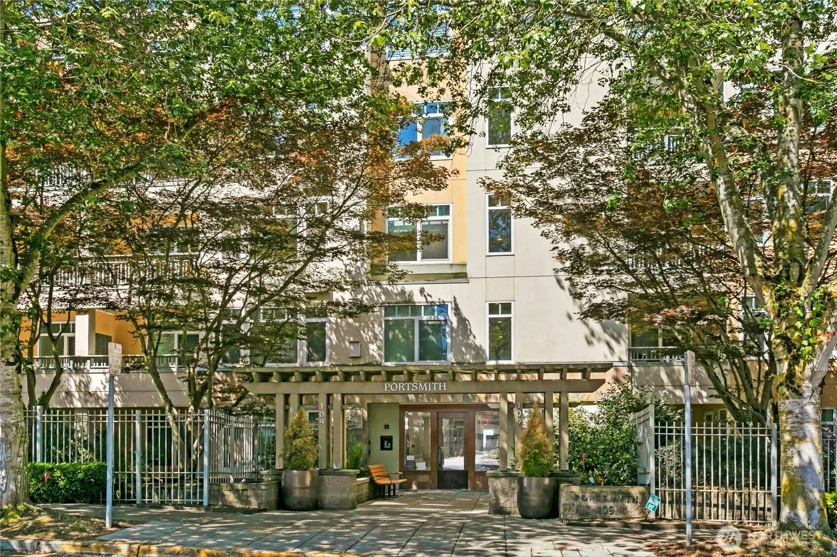 109 2nd Street S #423, Kirkland, WA 98033