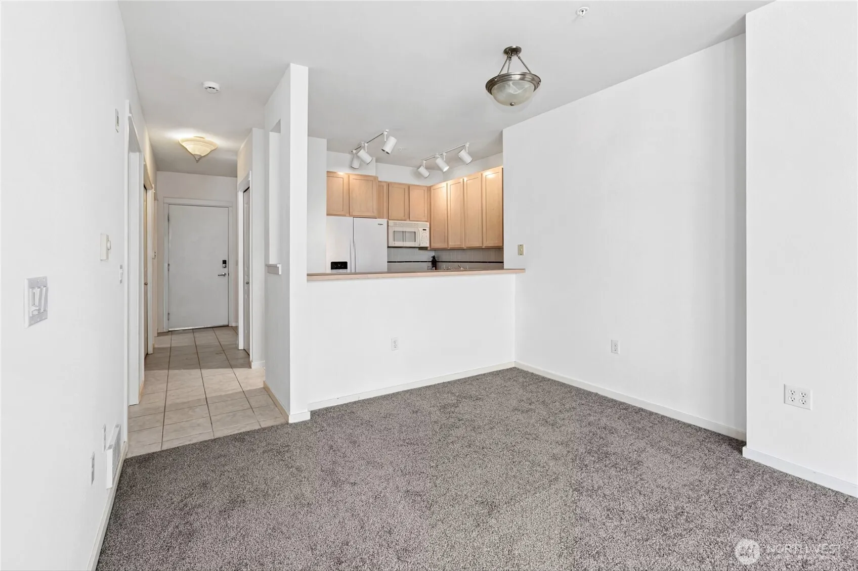 109 2nd Street S #423, Kirkland, WA 98033