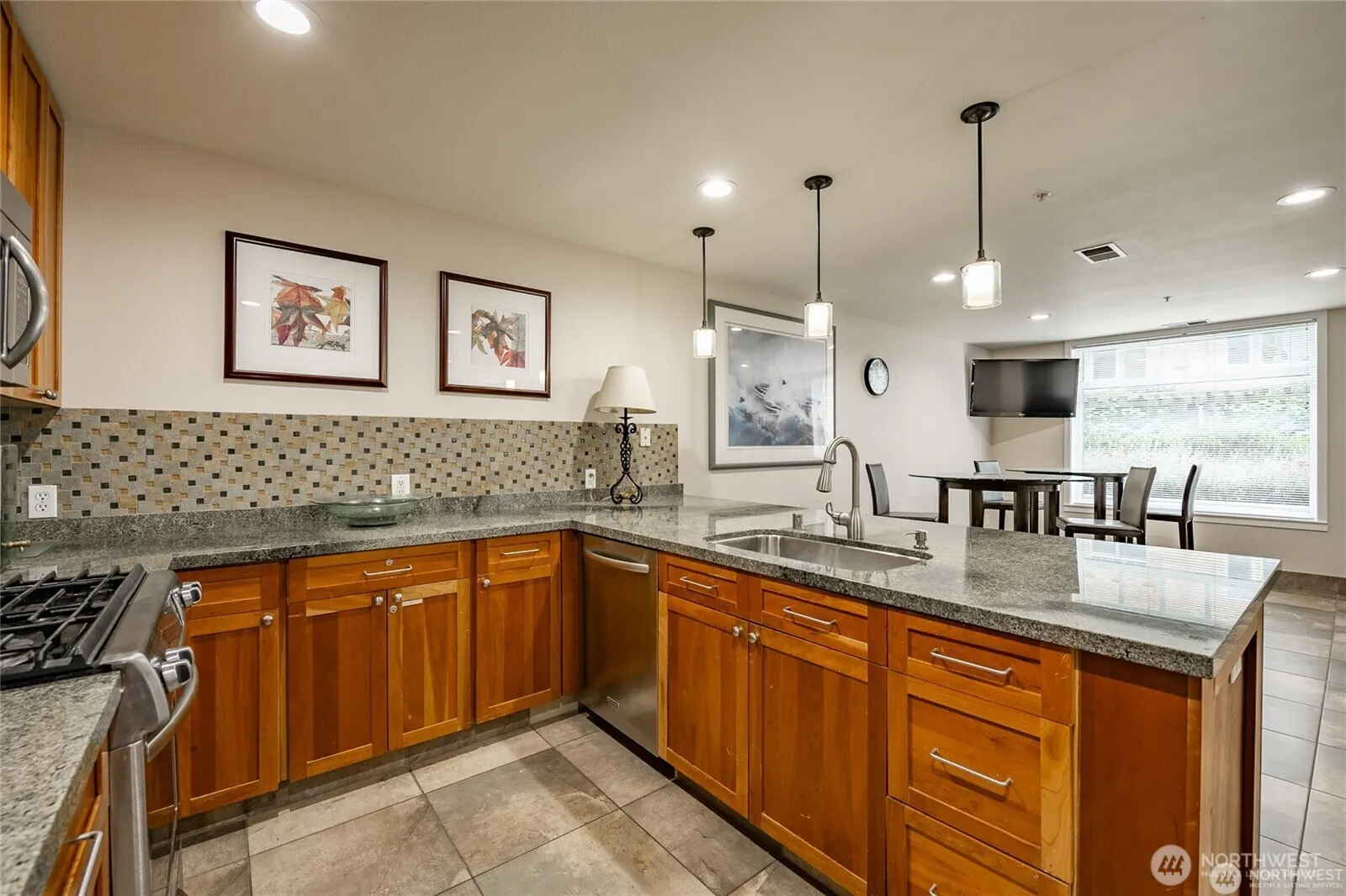 109 2nd Street S #423, Kirkland, WA 98033