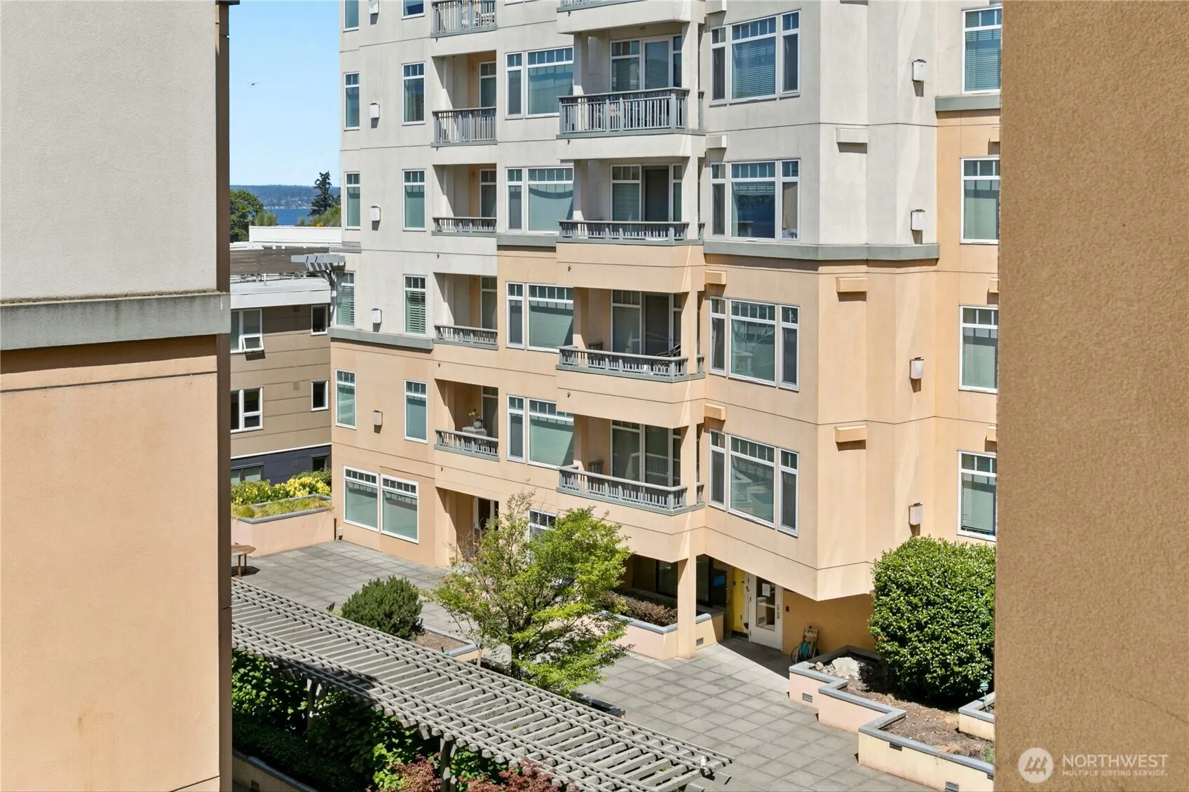 109 2nd Street S #423, Kirkland, WA 98033