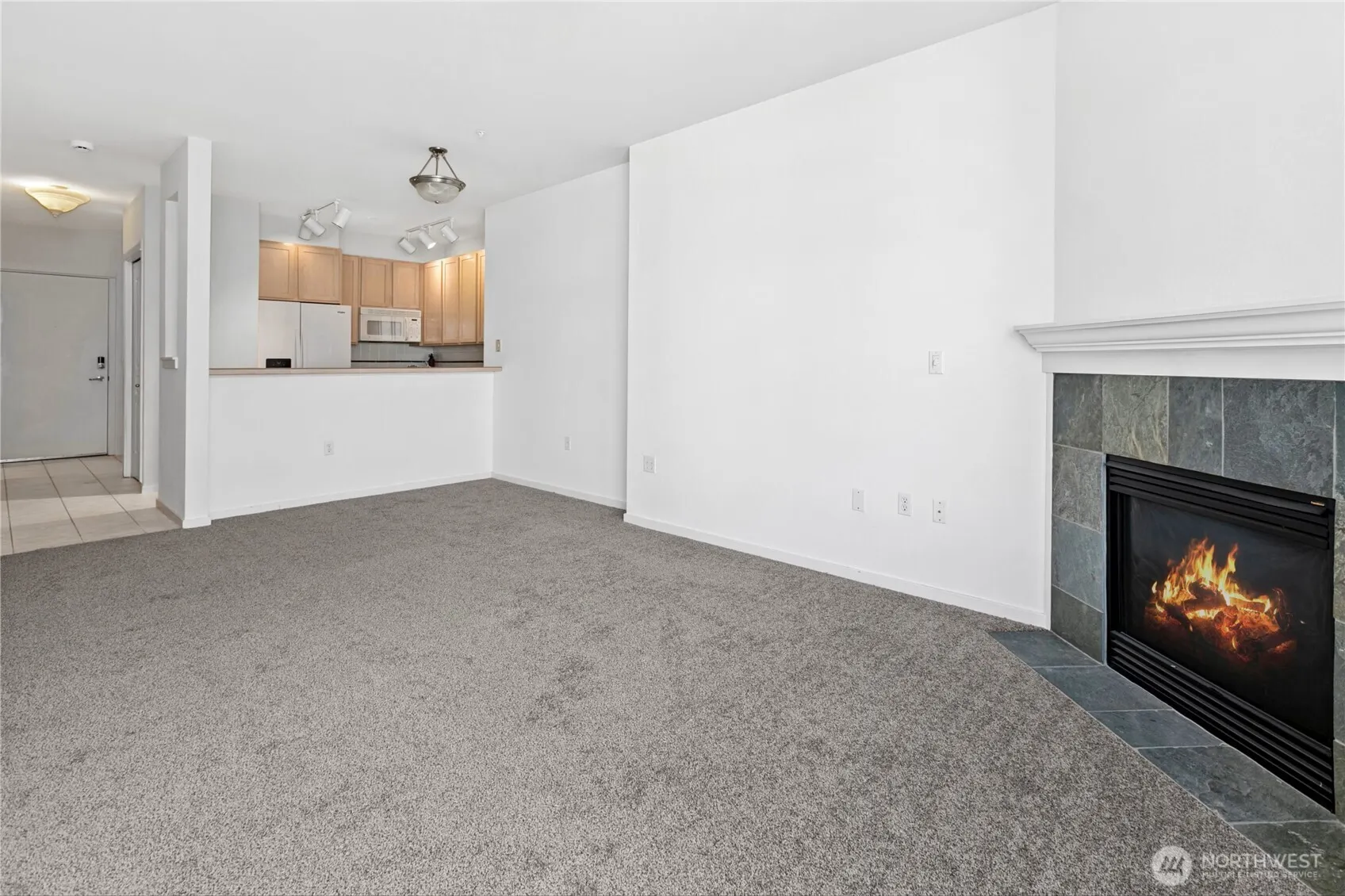 109 2nd Street S #423, Kirkland, WA 98033