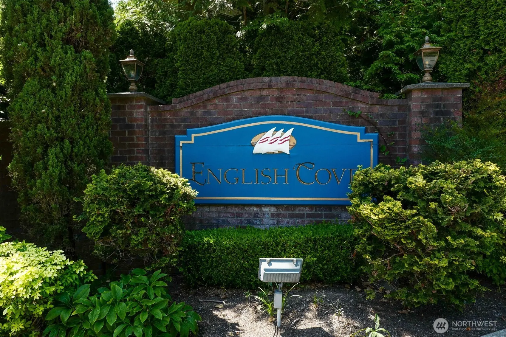 18606 NE 57th Street , Redmond, WA 98052