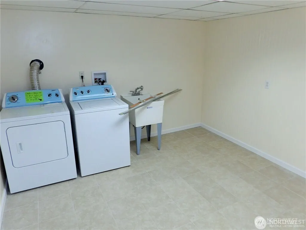 1719 147th Place SE, Bellevue, WA 98007