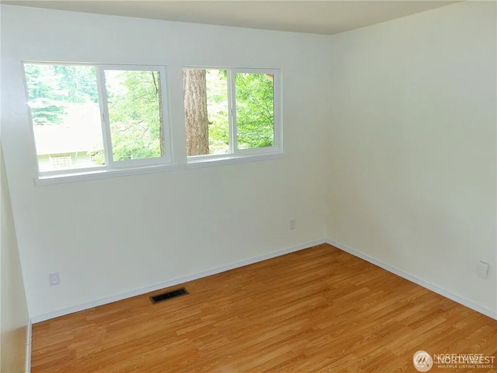 1719 147th Place SE, Bellevue, WA 98007