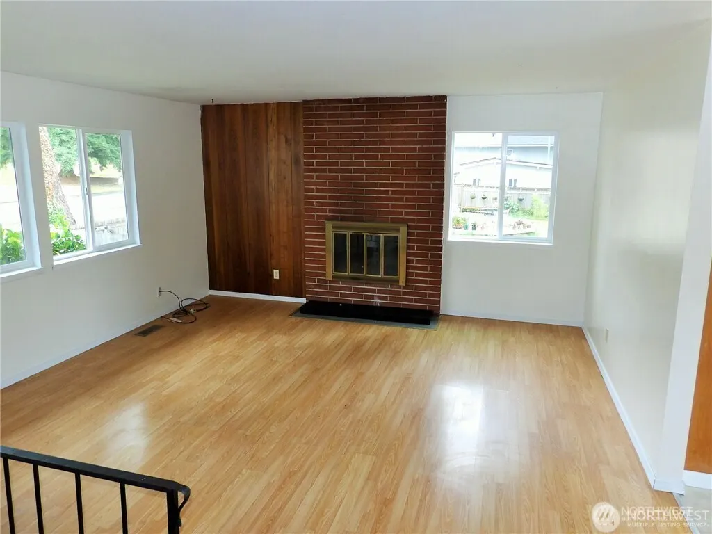 1719 147th Place SE, Bellevue, WA 98007