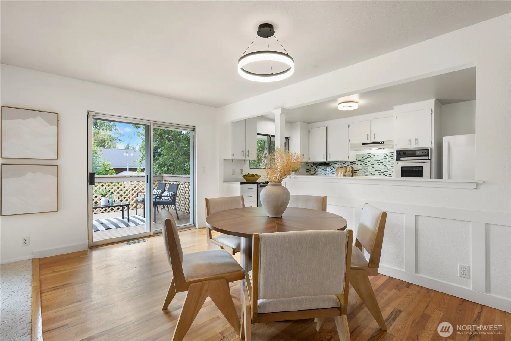 13427 90th Avenue NE, Kirkland, WA 98034