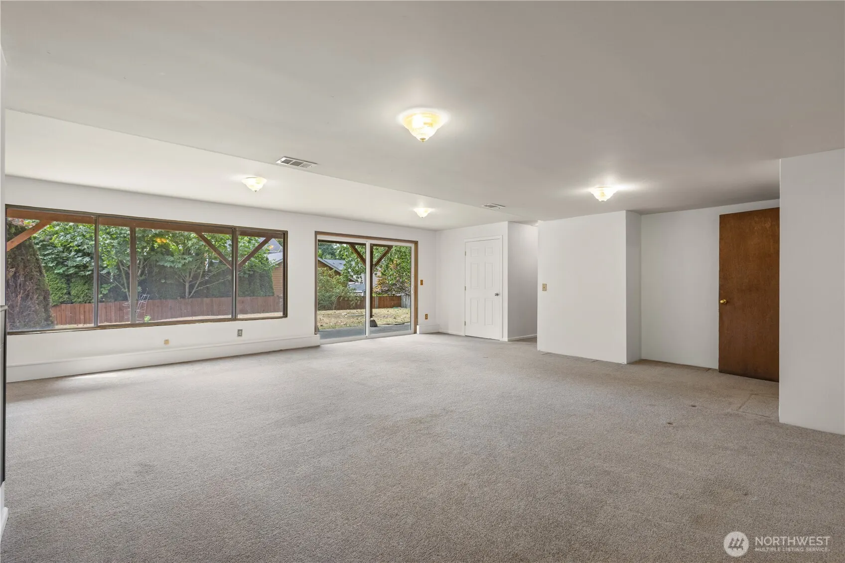 13427 90th Avenue NE, Kirkland, WA 98034
