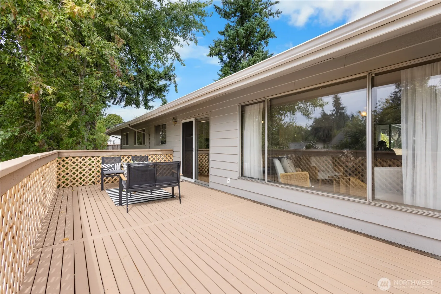 13427 90th Avenue NE, Kirkland, WA 98034
