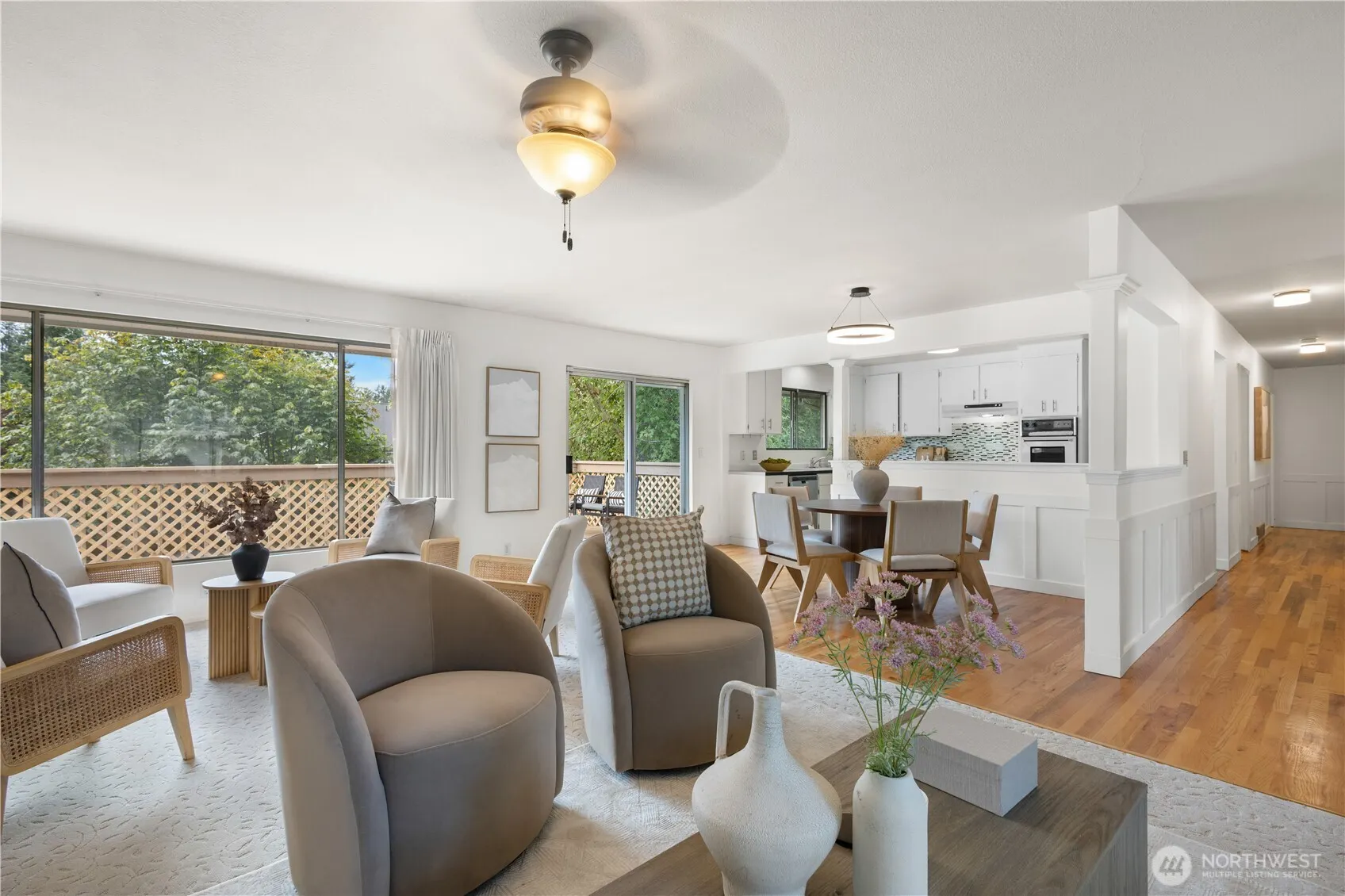 13427 90th Avenue NE, Kirkland, WA 98034