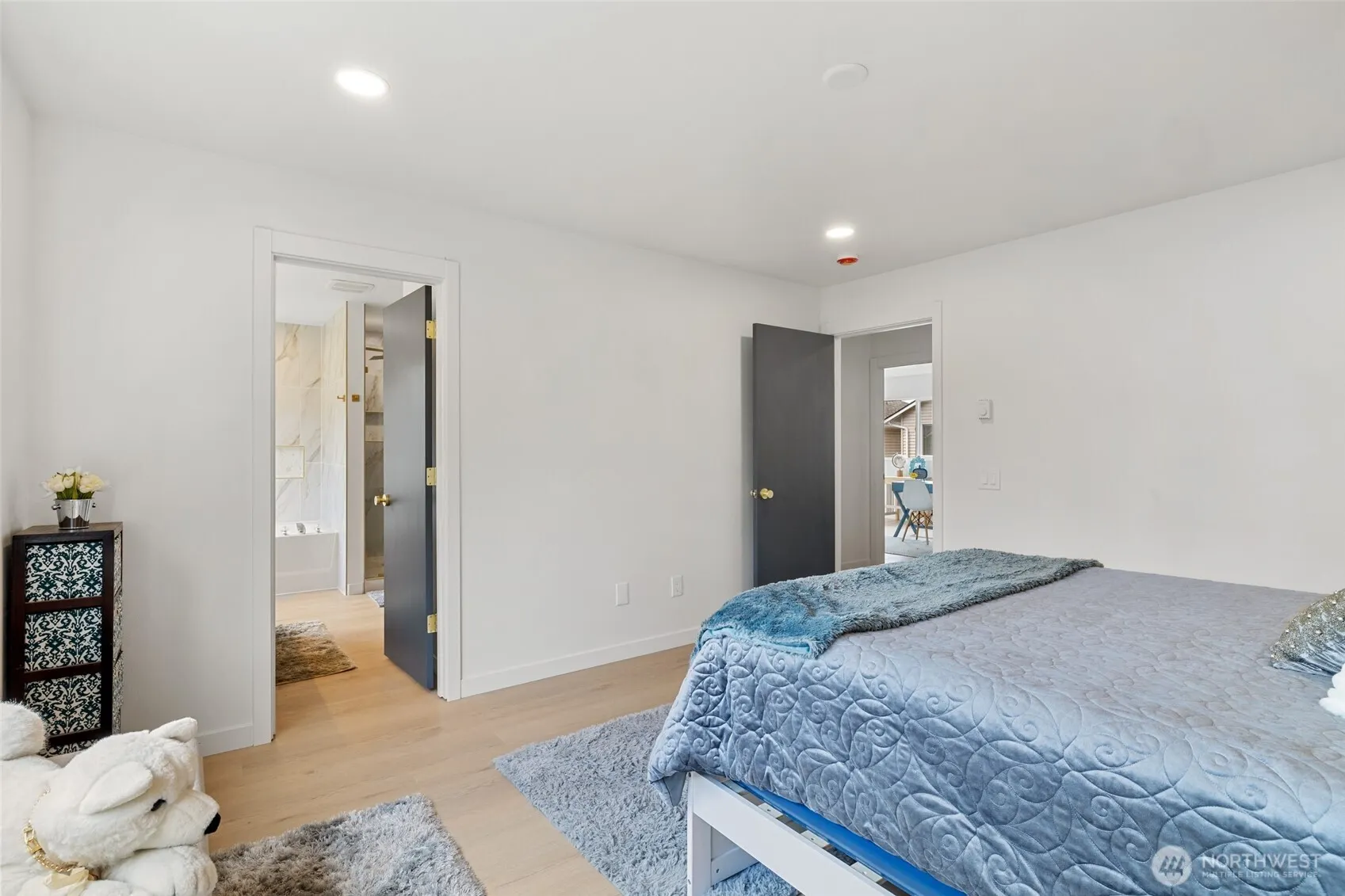 19718 76th Avenue W #C, Lynnwood, WA 98036