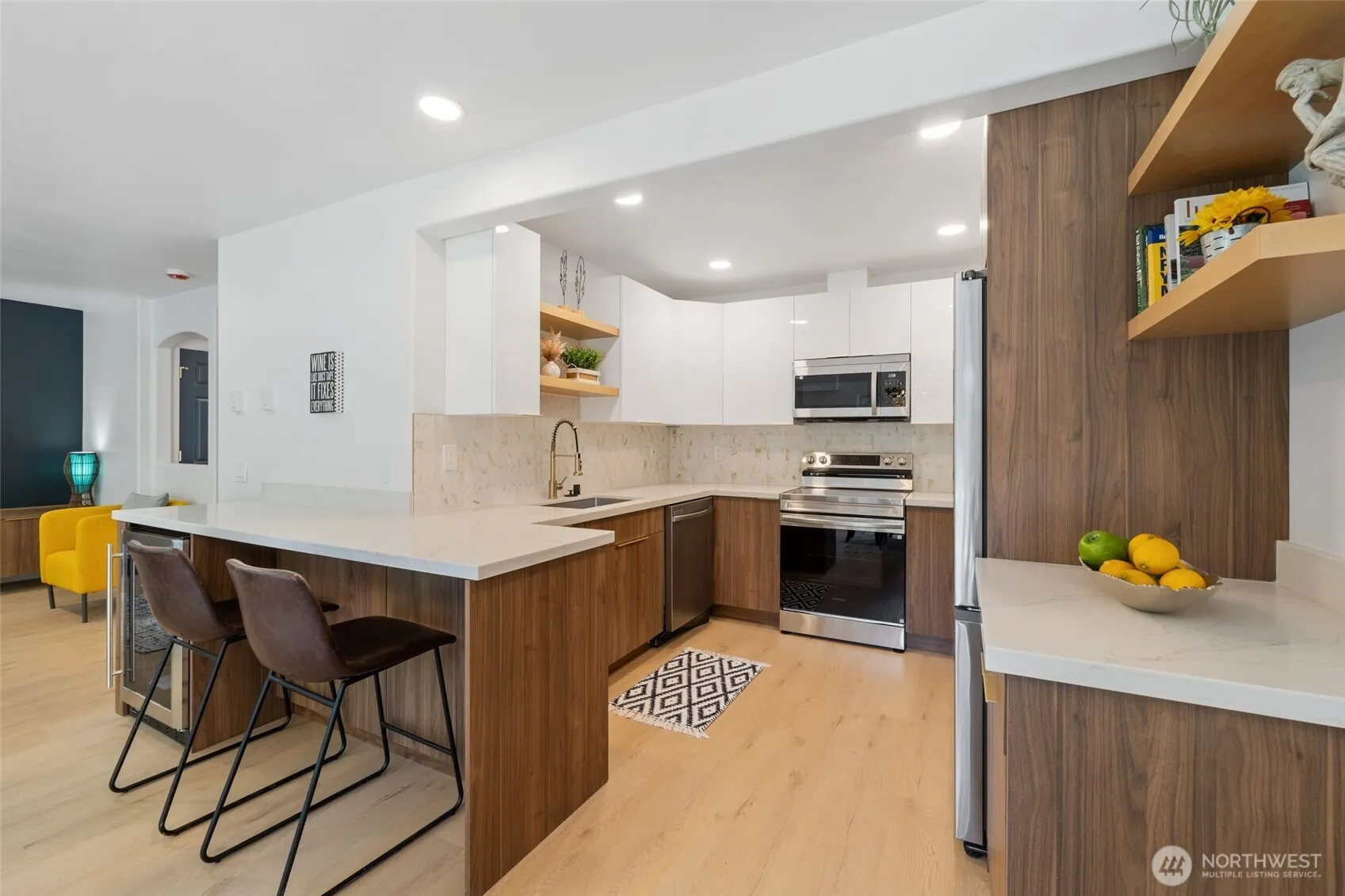 19718 76th Avenue W #C, Lynnwood, WA 98036