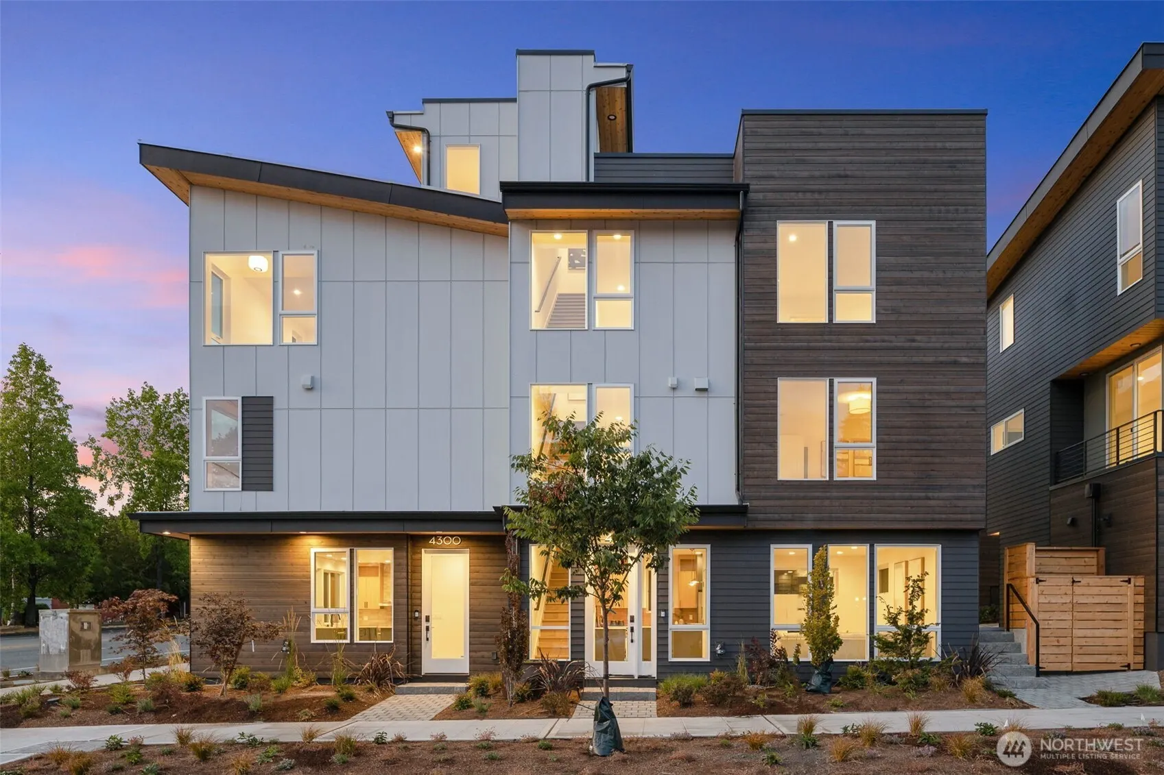 4300 NE 52nd Street , Seattle, WA 98105