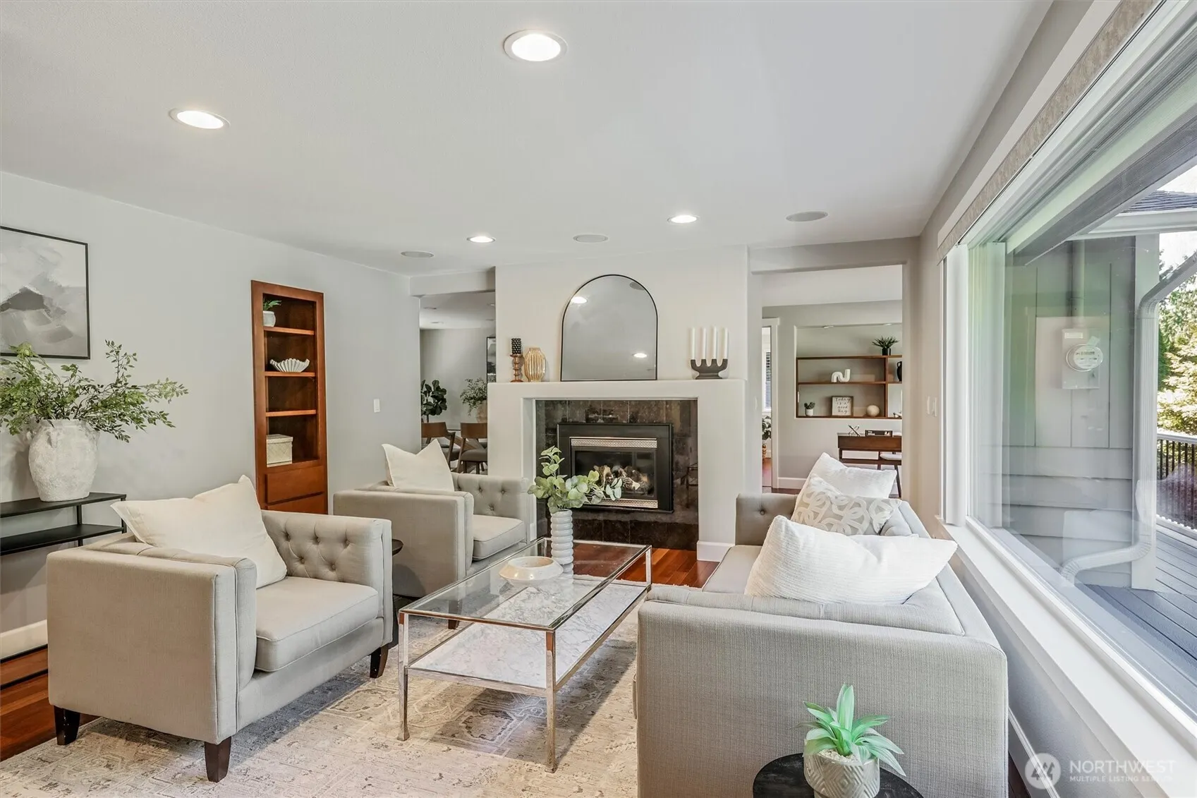 1136 205th Avenue NE, Sammamish, WA 98074
