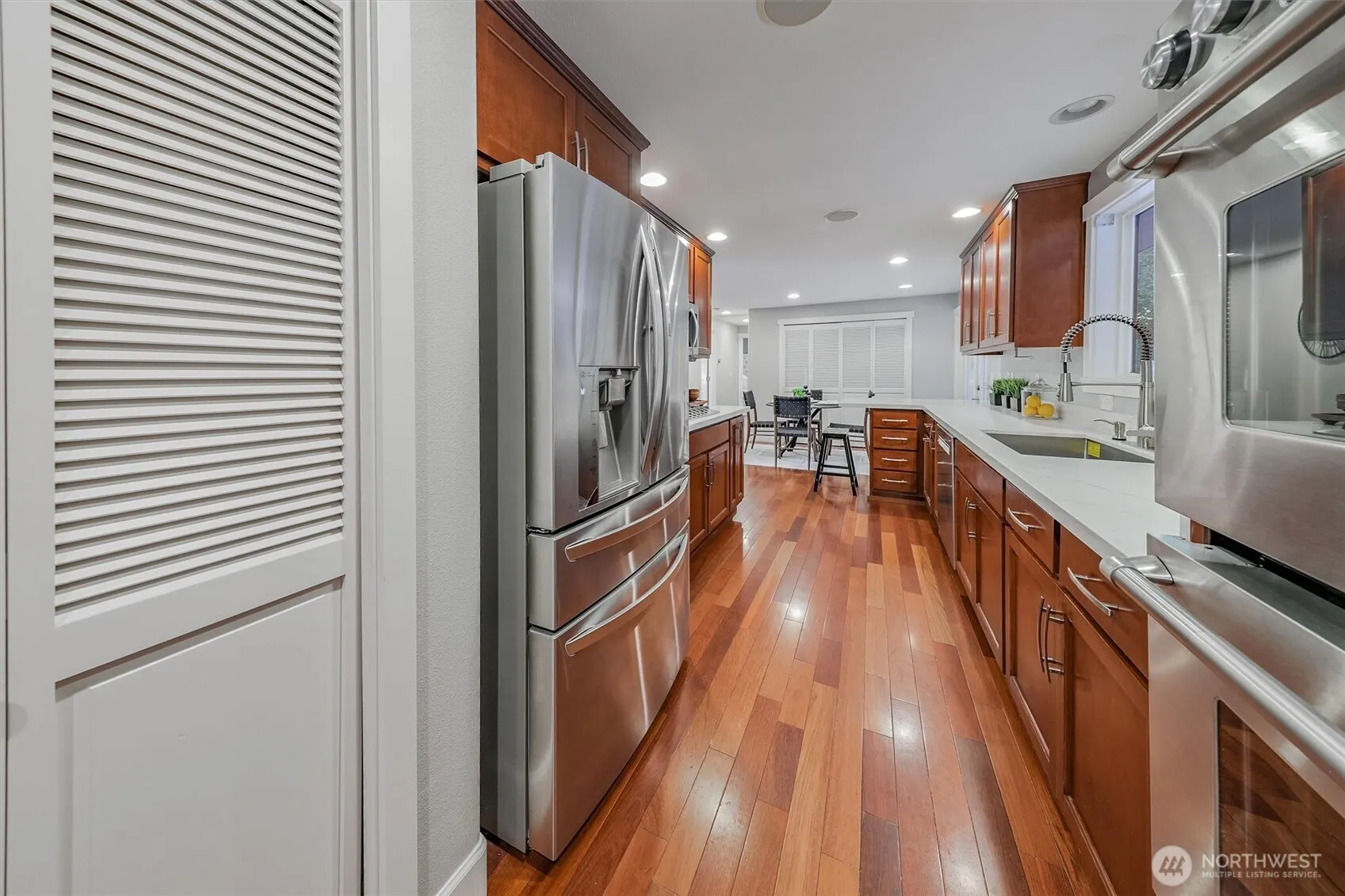 1136 205th Avenue NE, Sammamish, WA 98074
