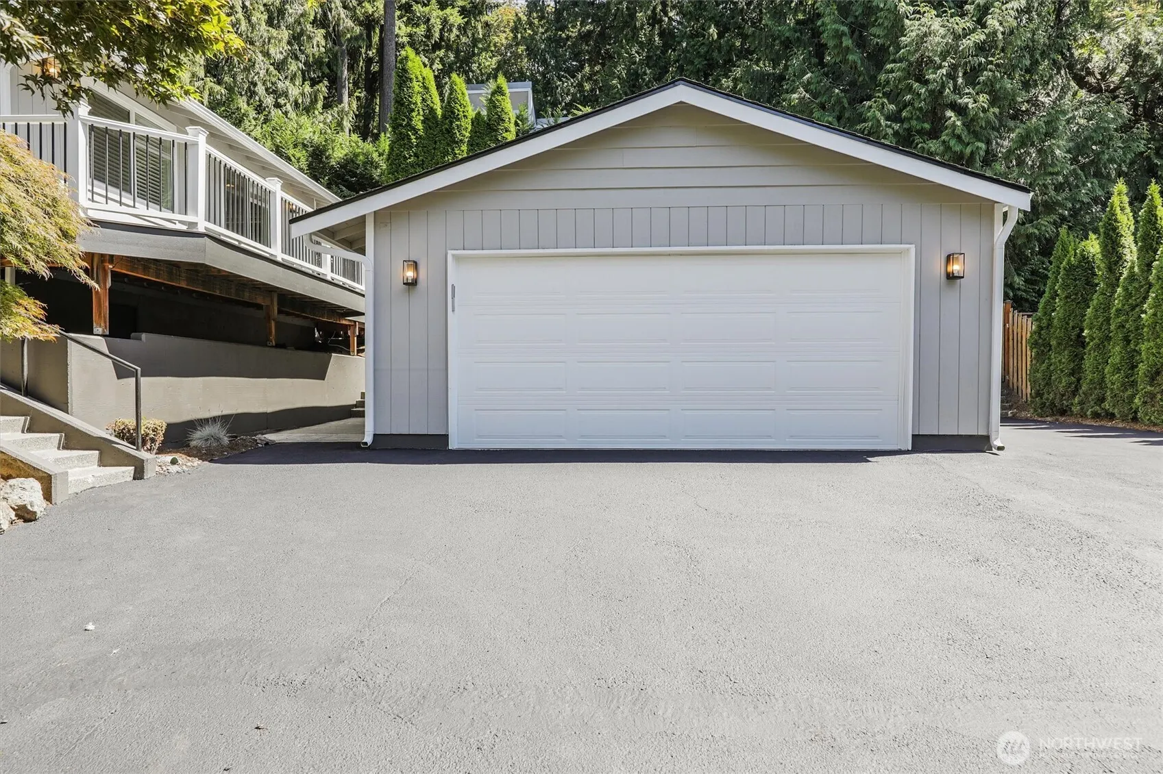 1136 205th Avenue NE, Sammamish, WA 98074