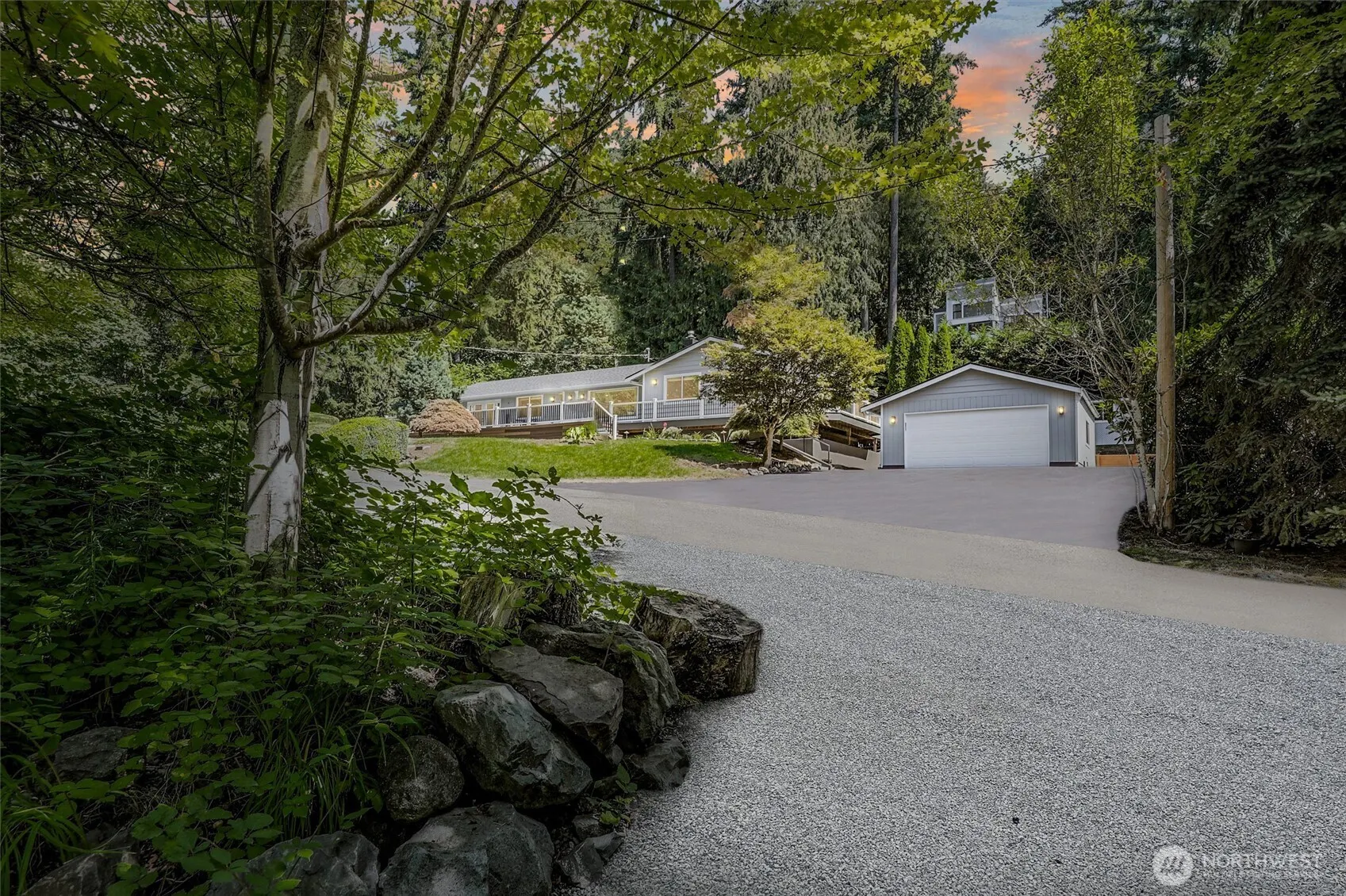 1136 205th Avenue NE, Sammamish, WA 98074