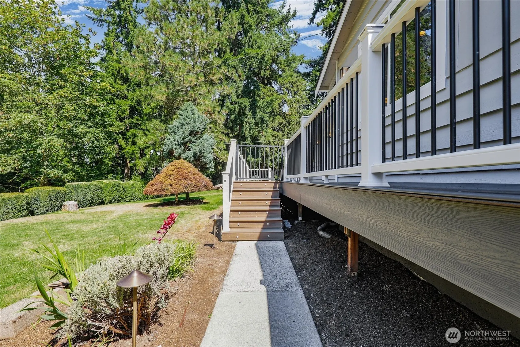 1136 205th Avenue NE, Sammamish, WA 98074