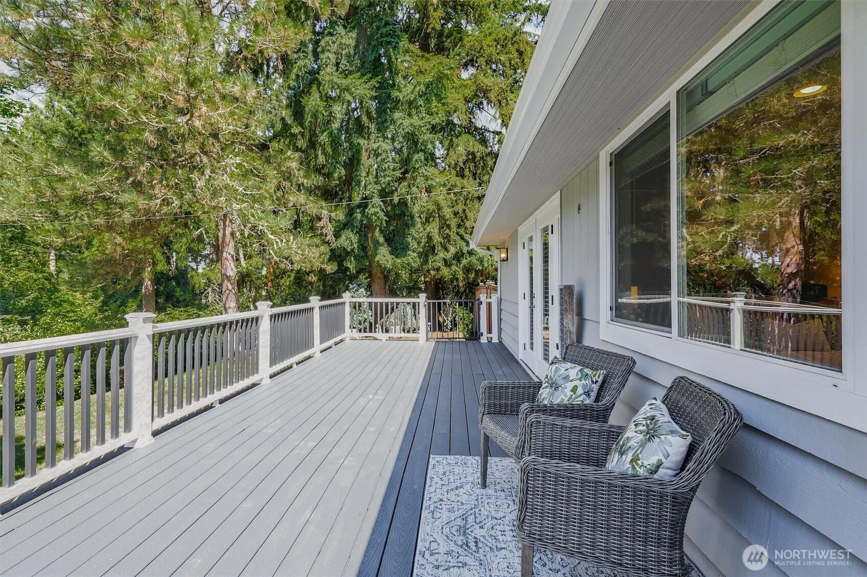 1136 205th Avenue NE, Sammamish, WA 98074
