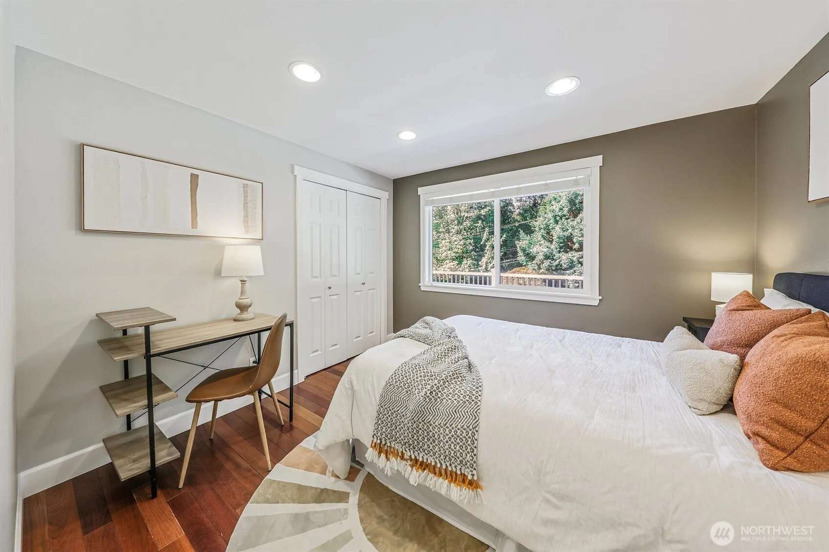 1136 205th Avenue NE, Sammamish, WA 98074