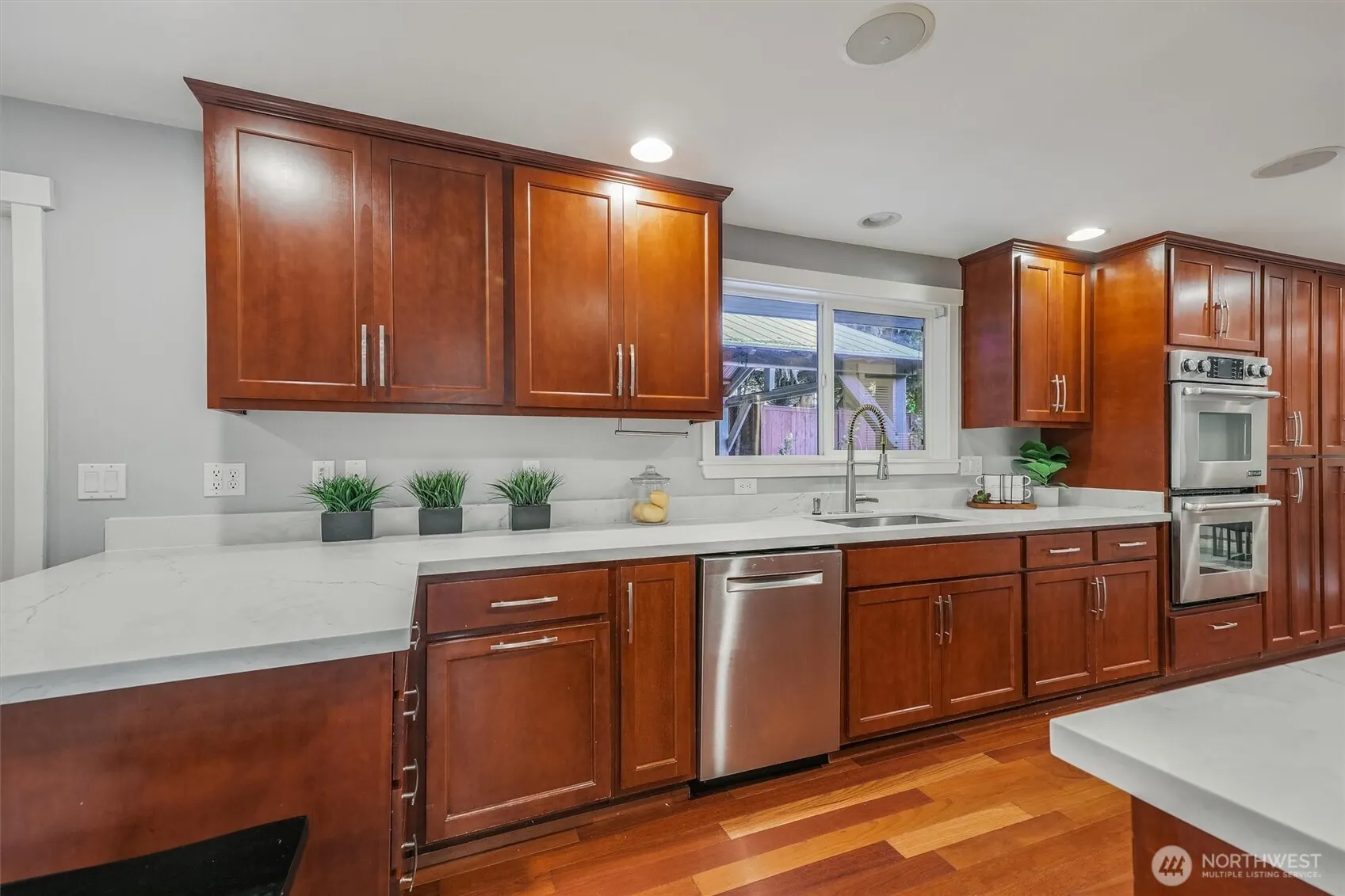 1136 205th Avenue NE, Sammamish, WA 98074