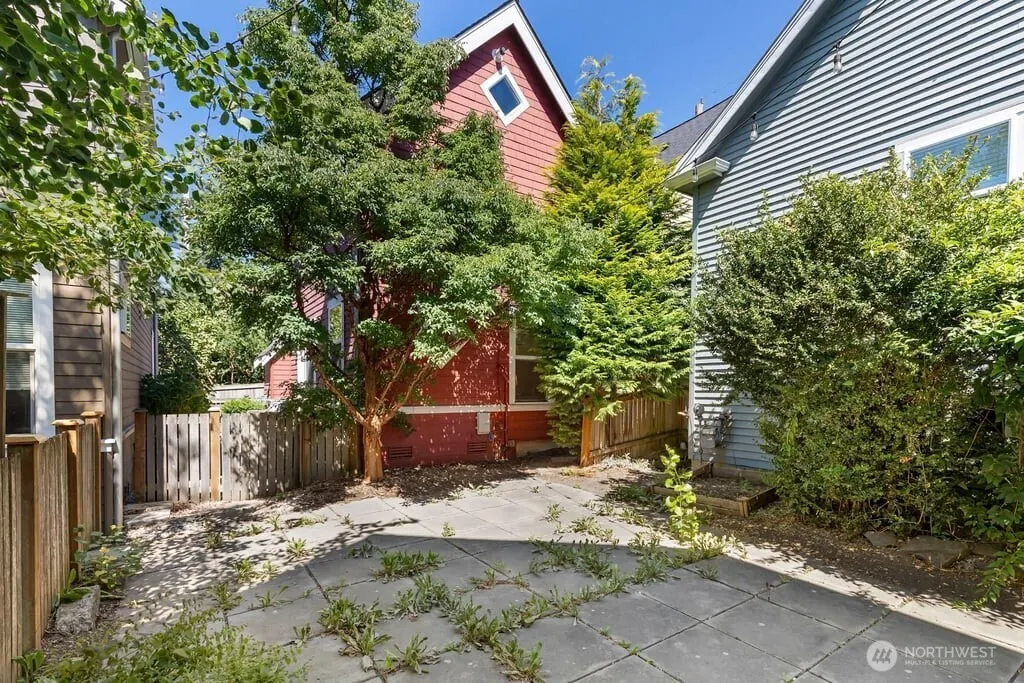 5257 23rd Avenue SW, Seattle, WA 98106