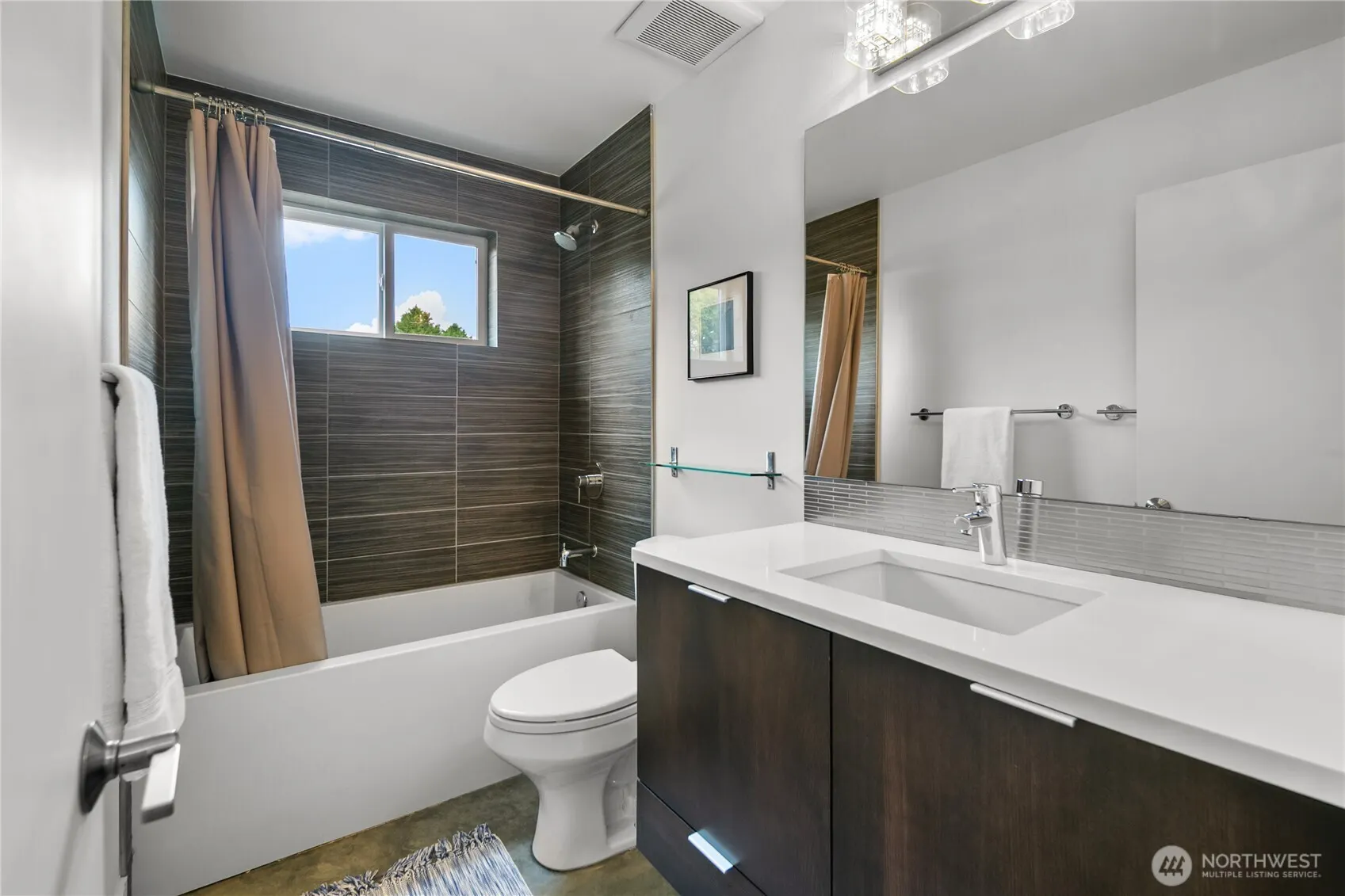 4400 Brygger Drive W #C, Seattle, WA 98199