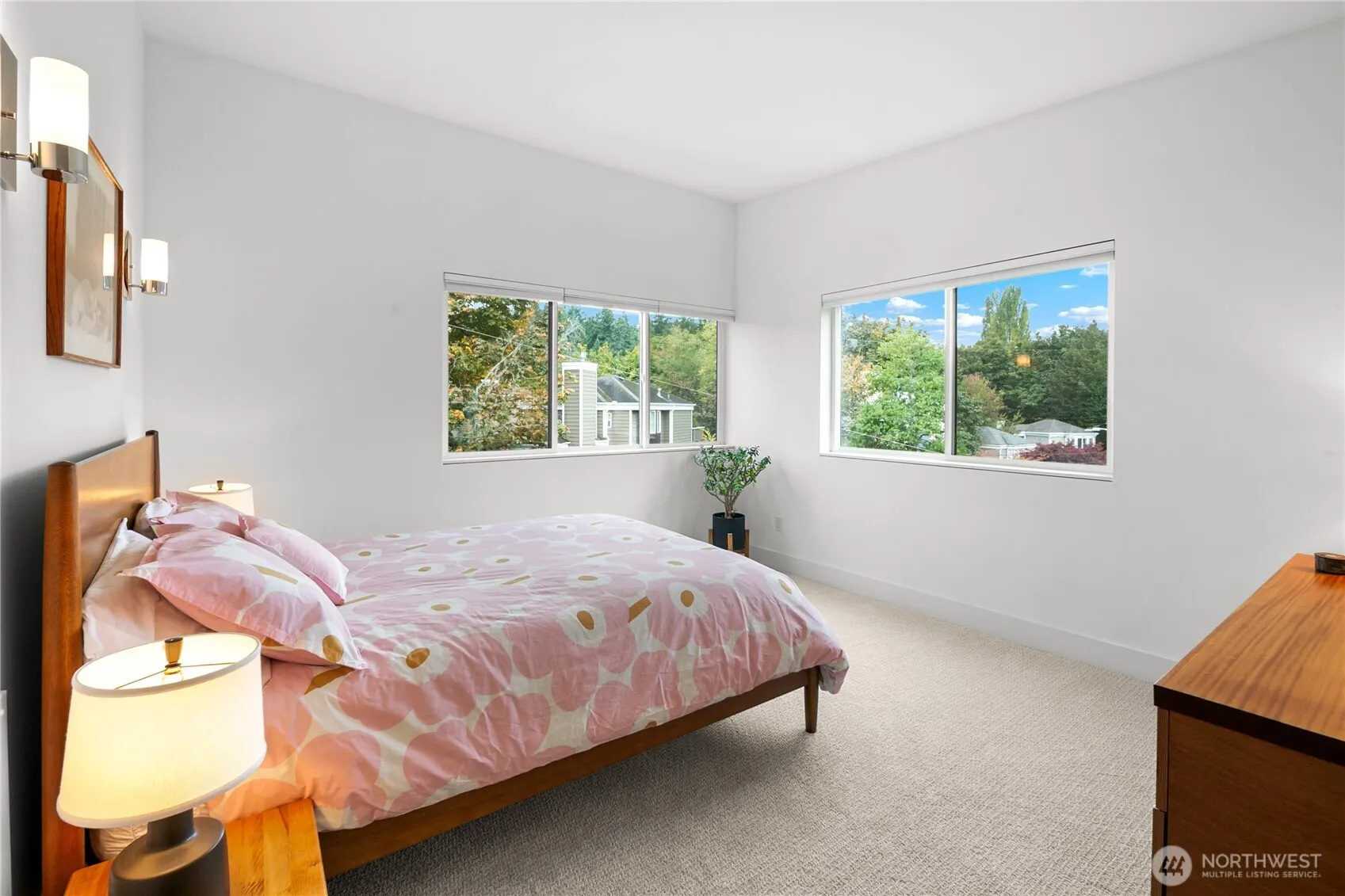 4400 Brygger Drive W #C, Seattle, WA 98199