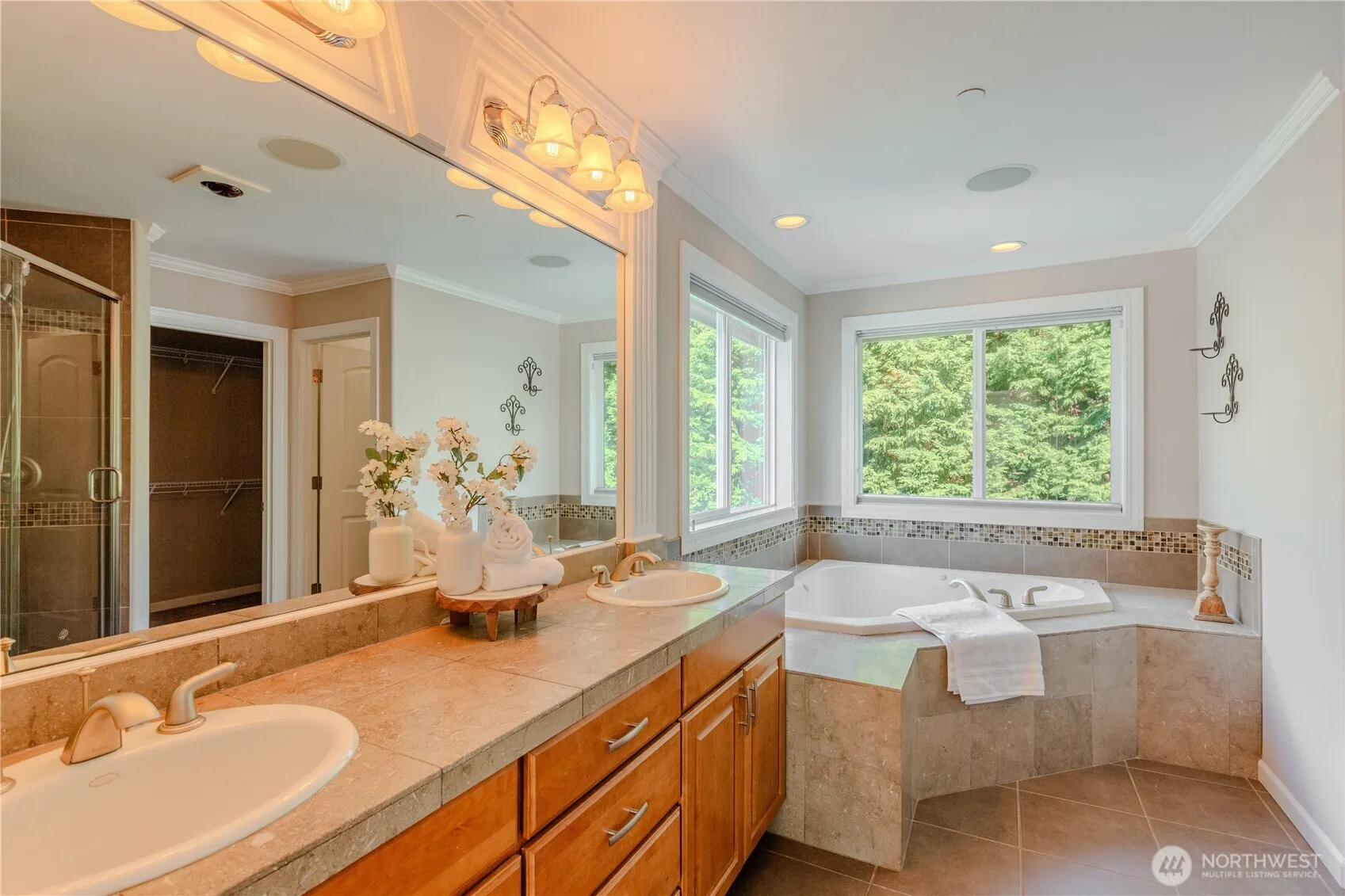 11250 SE 60th Street , Bellevue, WA 98006
