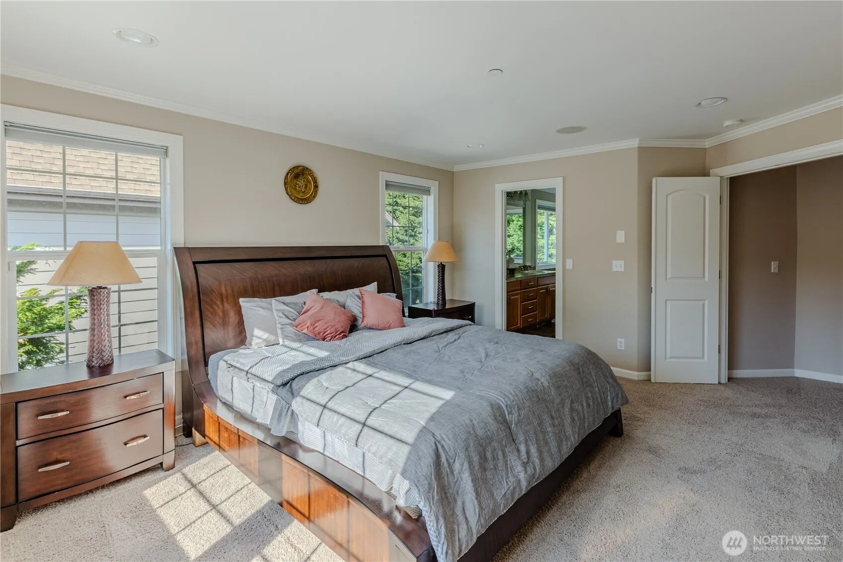 11250 SE 60th Street , Bellevue, WA 98006